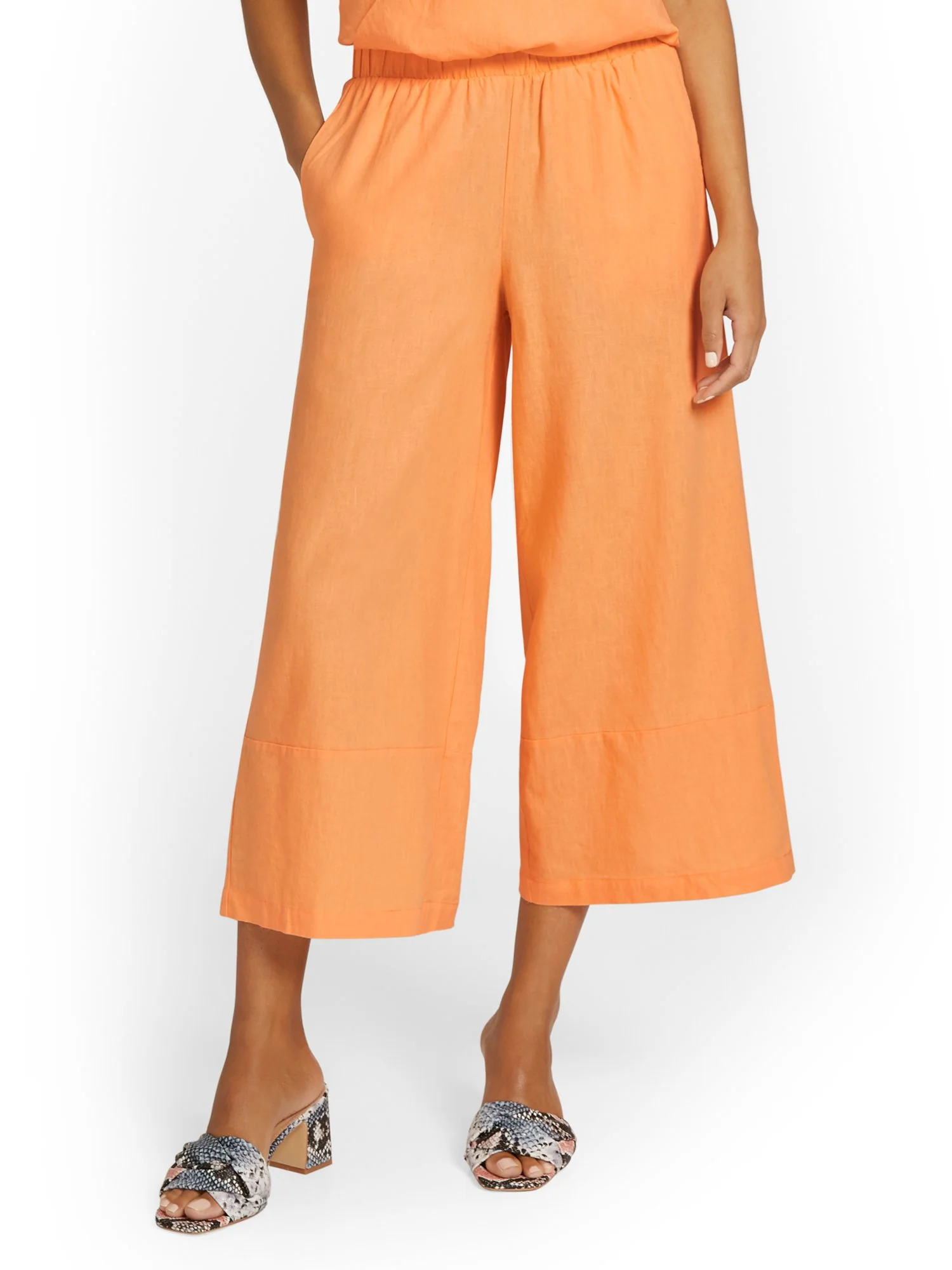 Linen-Blend High-Waisted Wide-Leg Capri Pant - Image 2