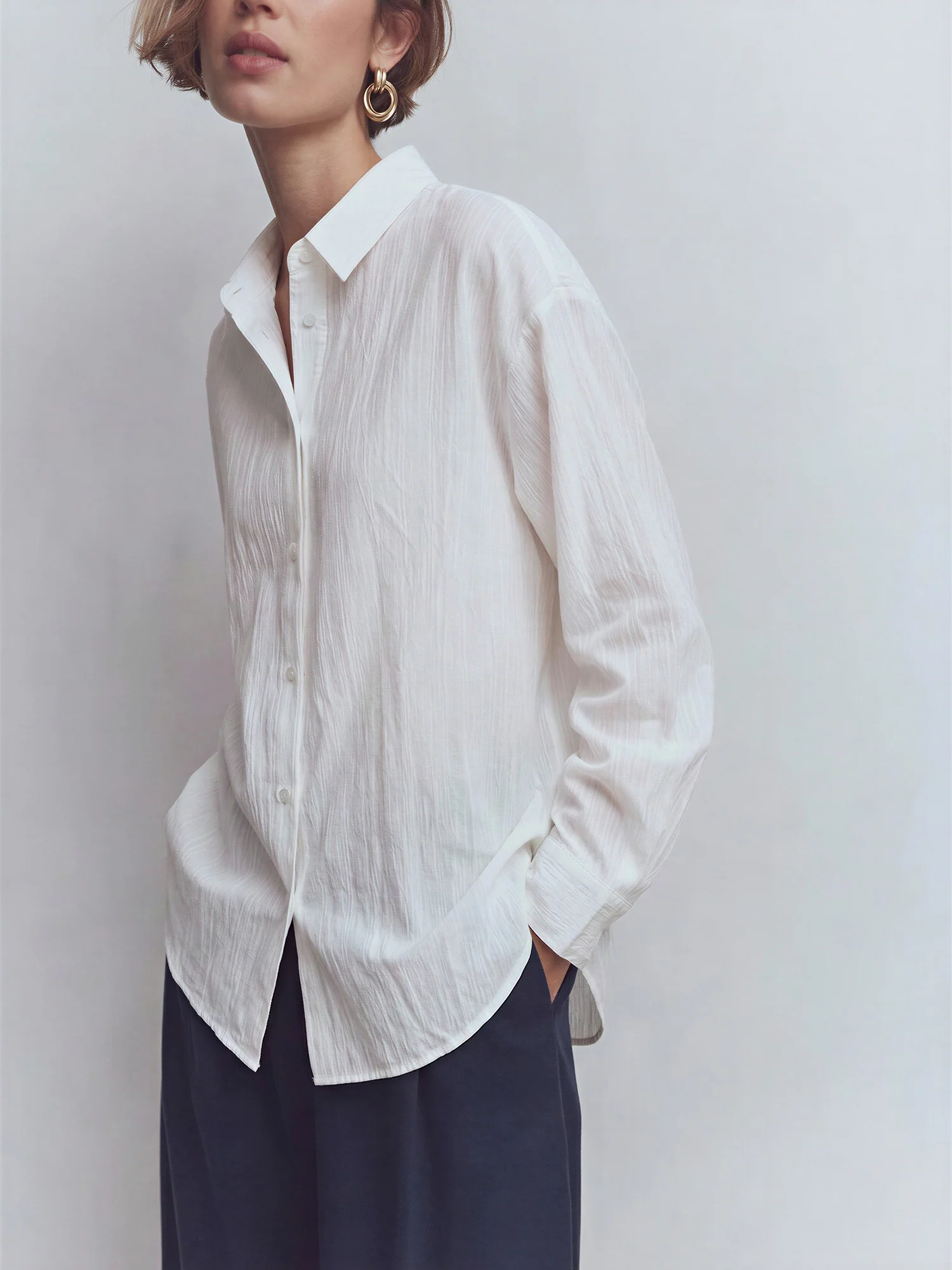 Long Sleeve Lightweight Button Down Shirt - Image 2