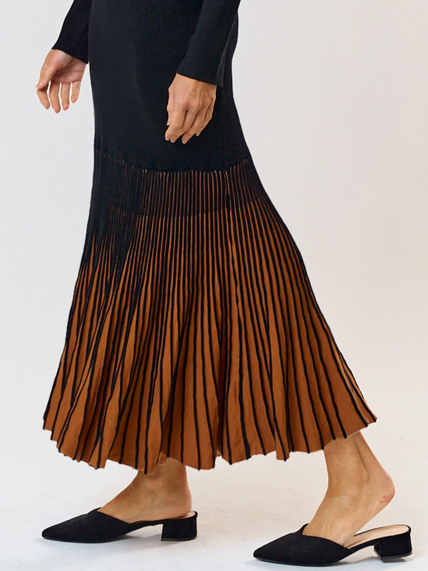 Long Sleeve Ruffle Bottom Knit Maxi Dress - Image 4