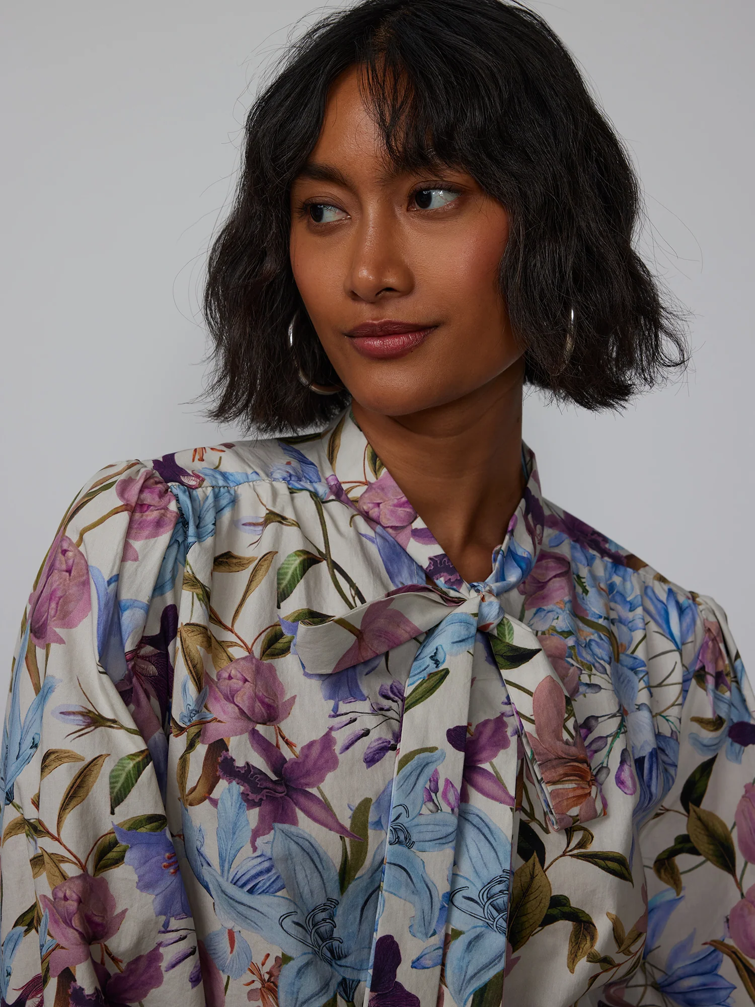Floral Bow Neck Blouse - Image 4