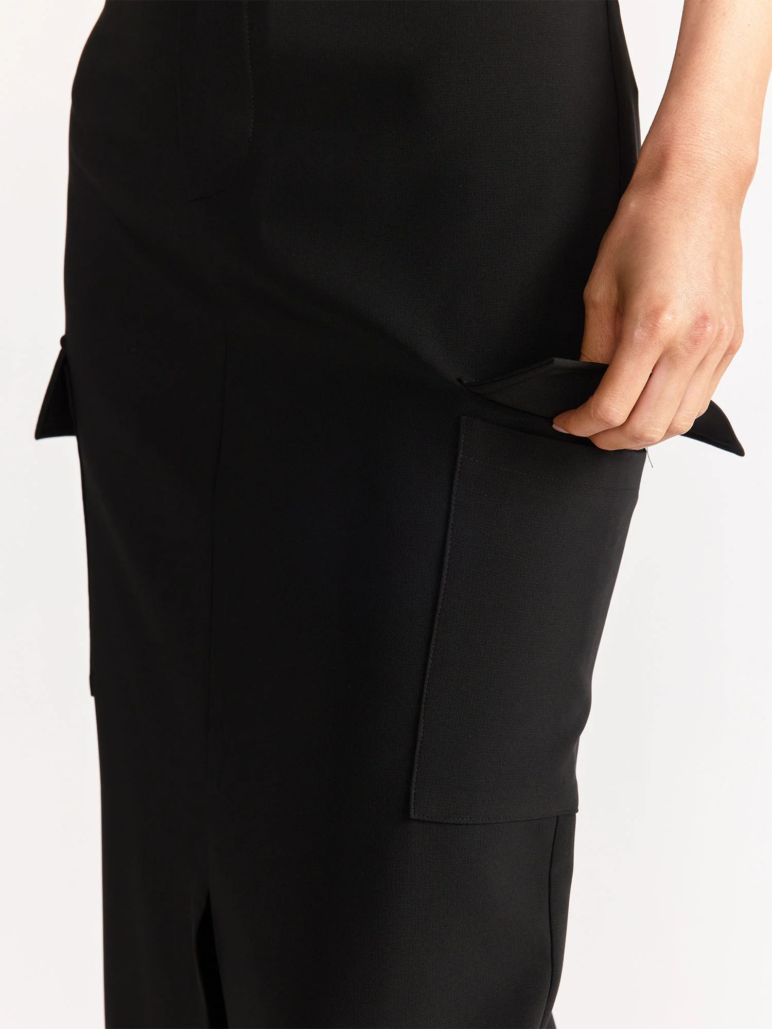 Sans Souci Front Slit Cargo Column Maxi Skirt - Brands We Love - Image 3