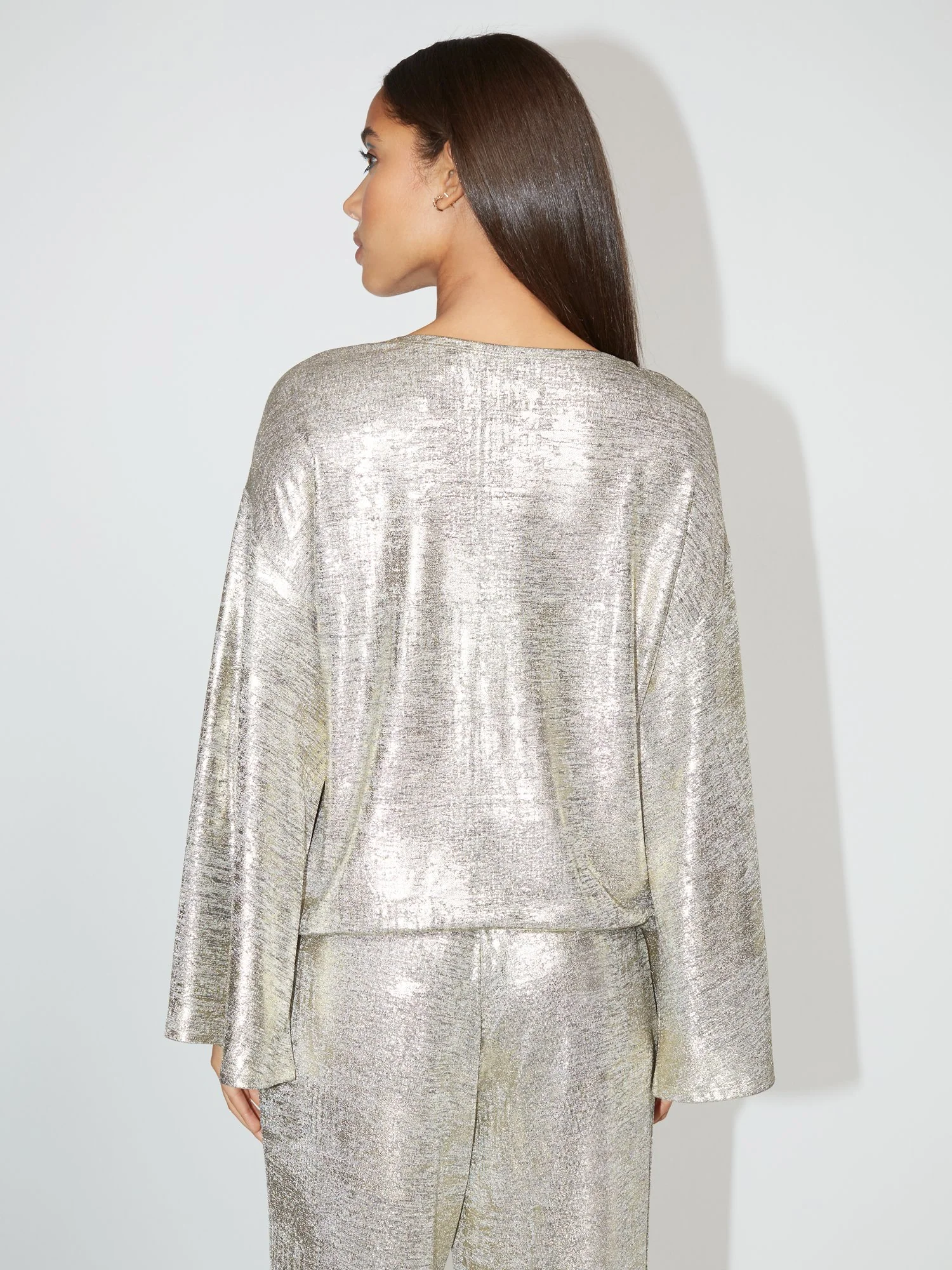Metaillic V-Neck Bell-Sleeve Top - NY&C Style System - Image 3