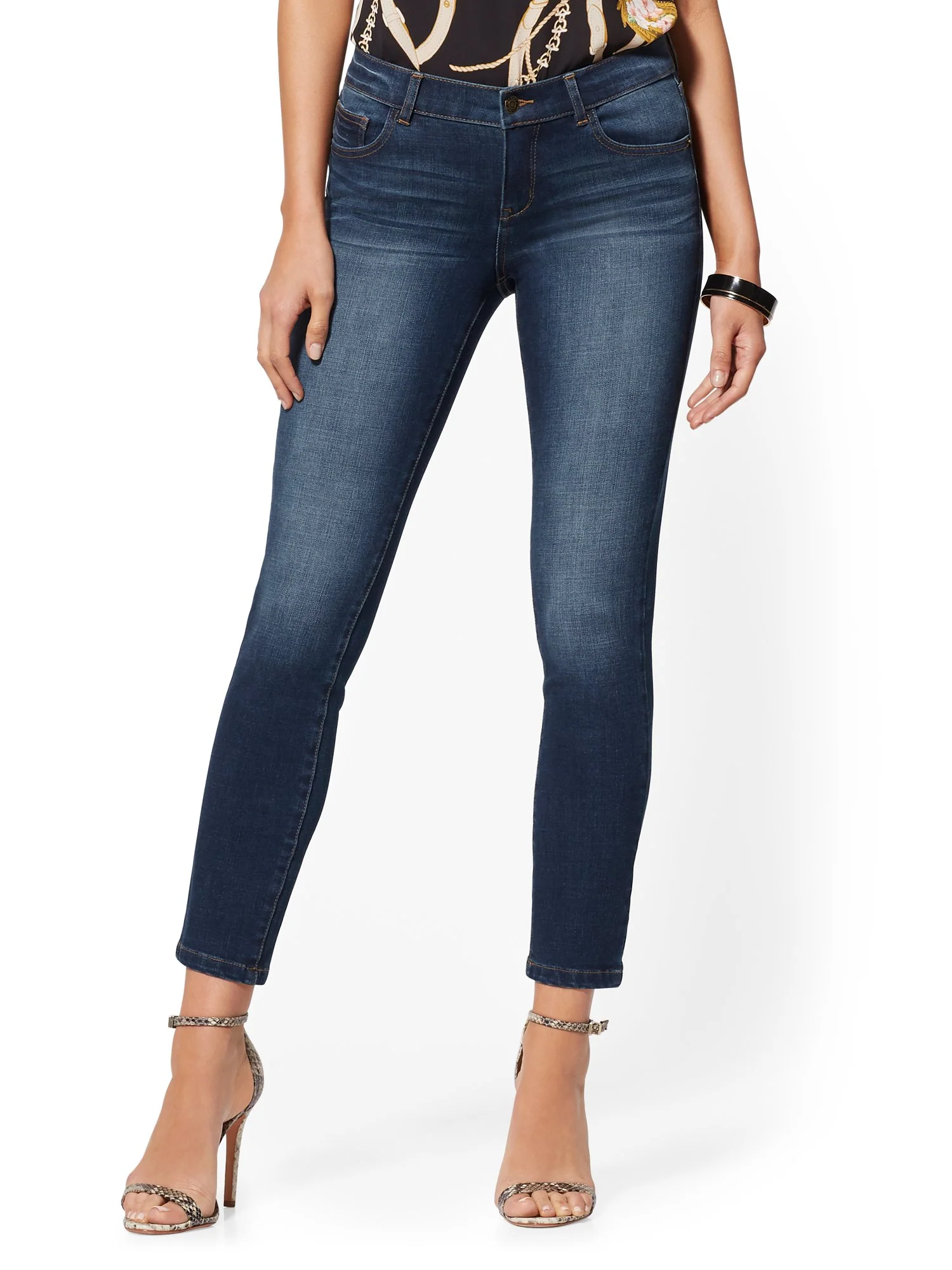 Mid-Rise Dynamic 360° Stretch Super-Skinny Jeans - Indigo