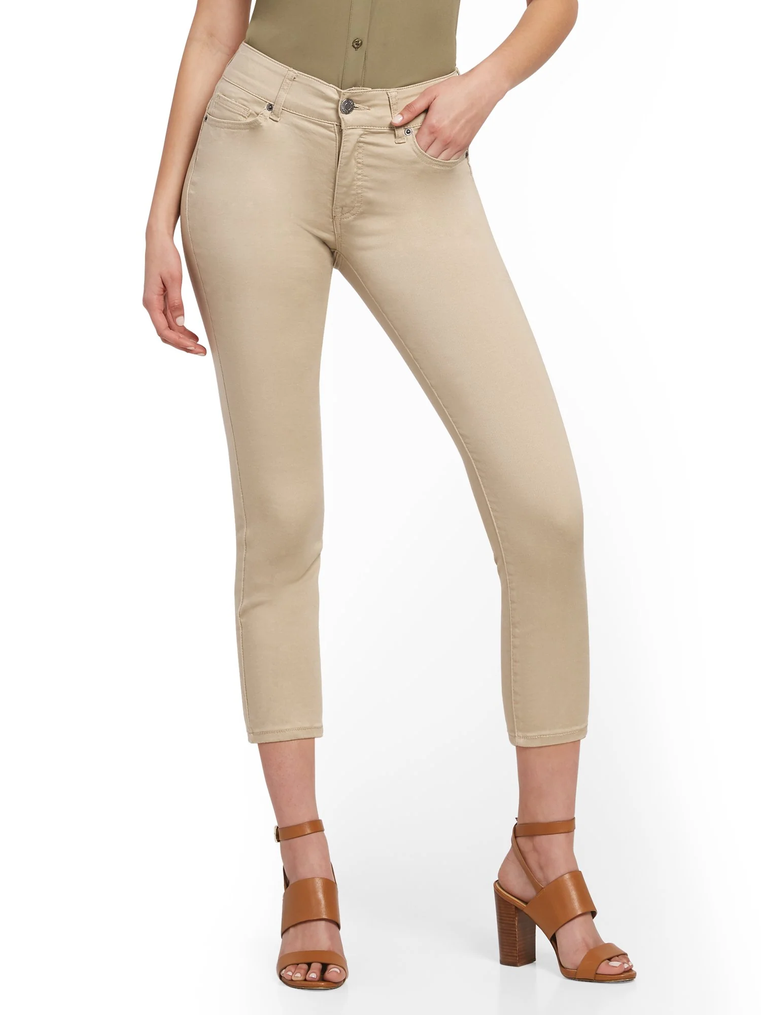 Mya Curvy High-Waisted Sculpting No Gap Capri Jeans - Image 8