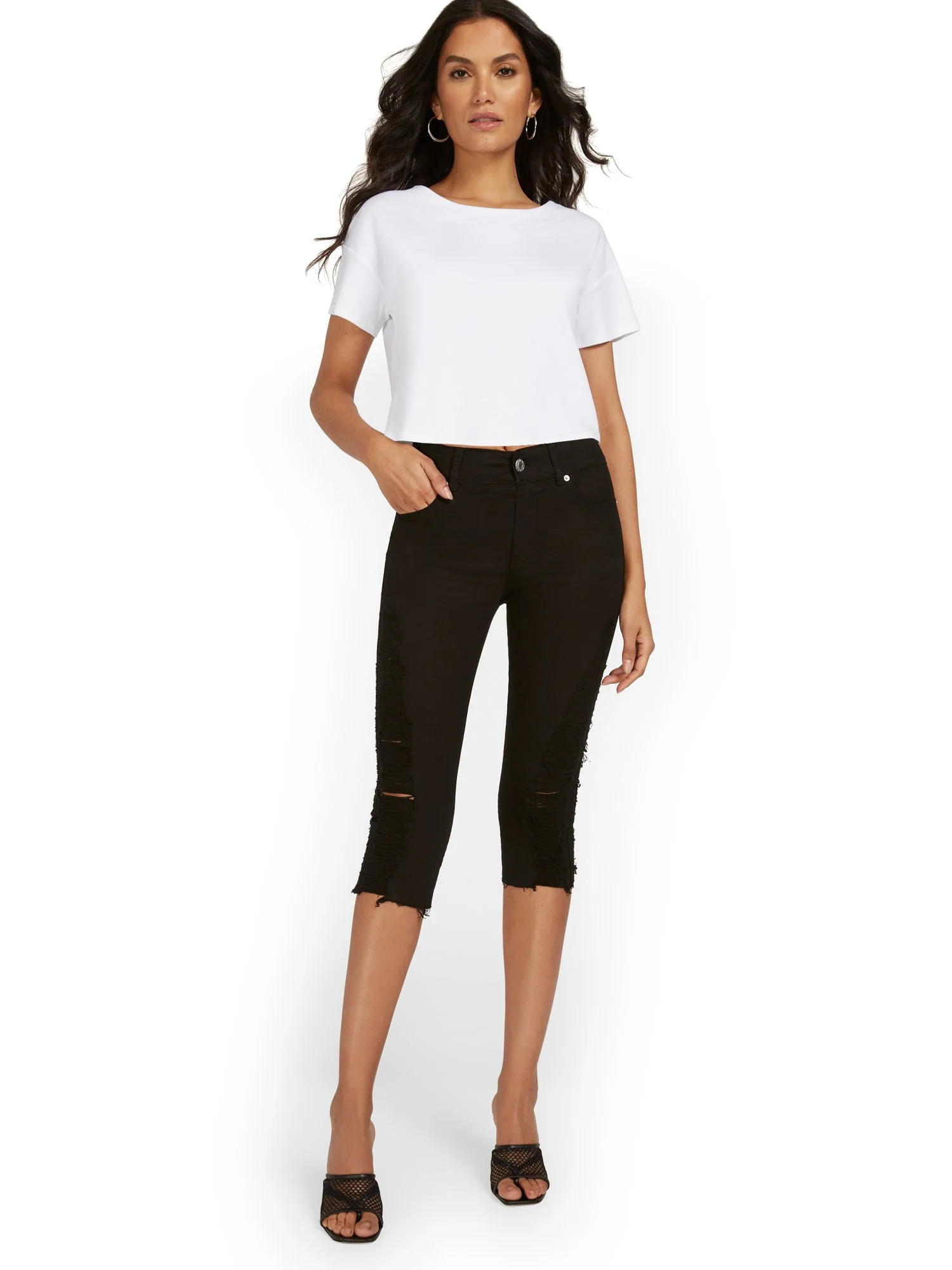 Mya Curvy High-Waisted Sculpting No Gap Super-Skinny Capri Jeans - Black - Image 4
