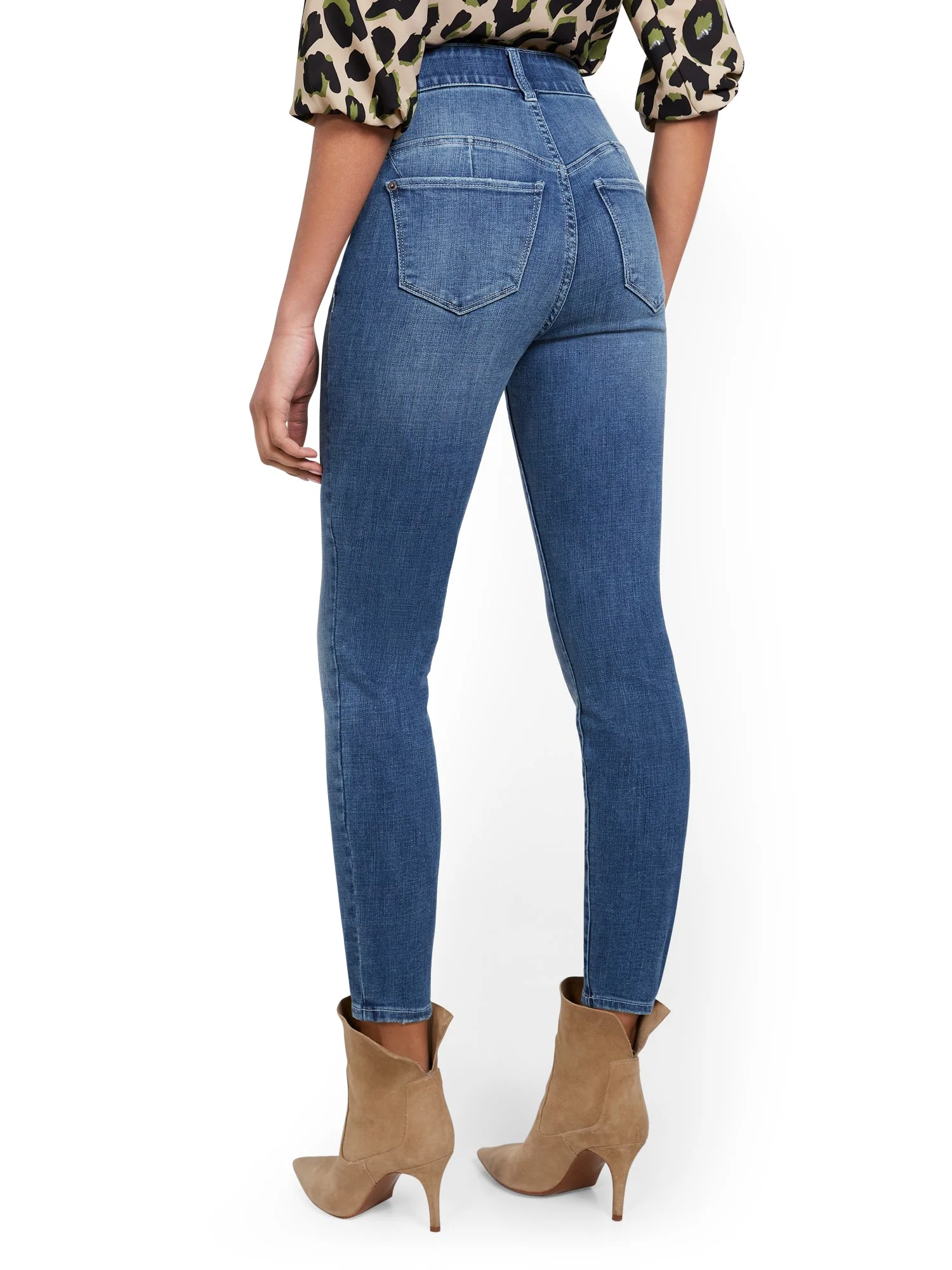 Mya Curvy Super High-Waisted Sculpting No Gap Super-Skinny Ankle Jeans - Image 3