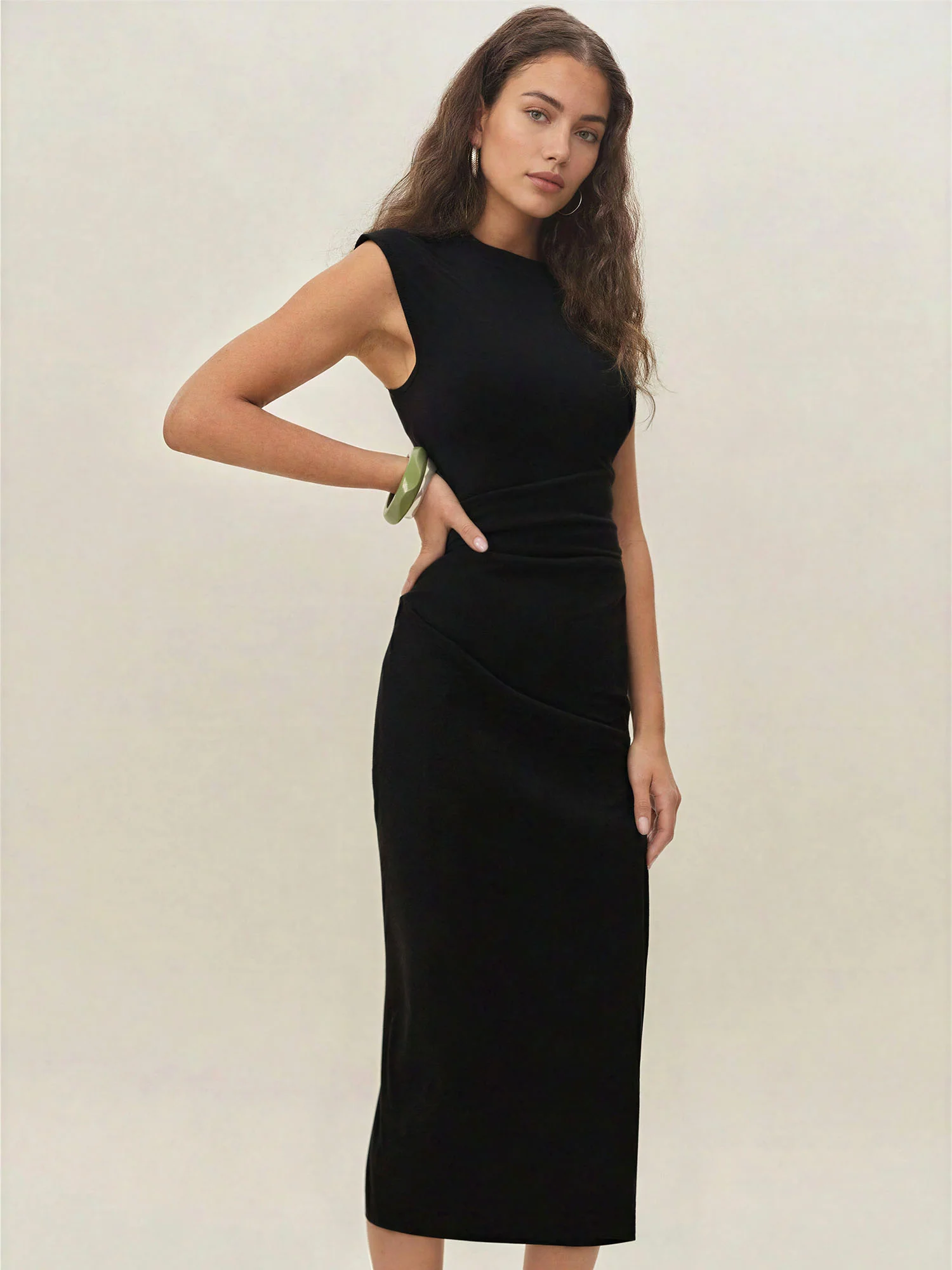 Nadia Sleeveless Ruched Waist Crepe Column Midi Dress - Image 2