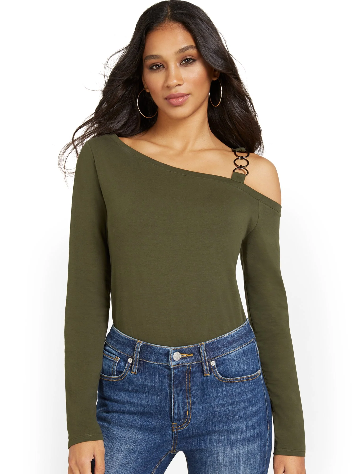 One-Shoulder Chain Detail Tee - Image 7