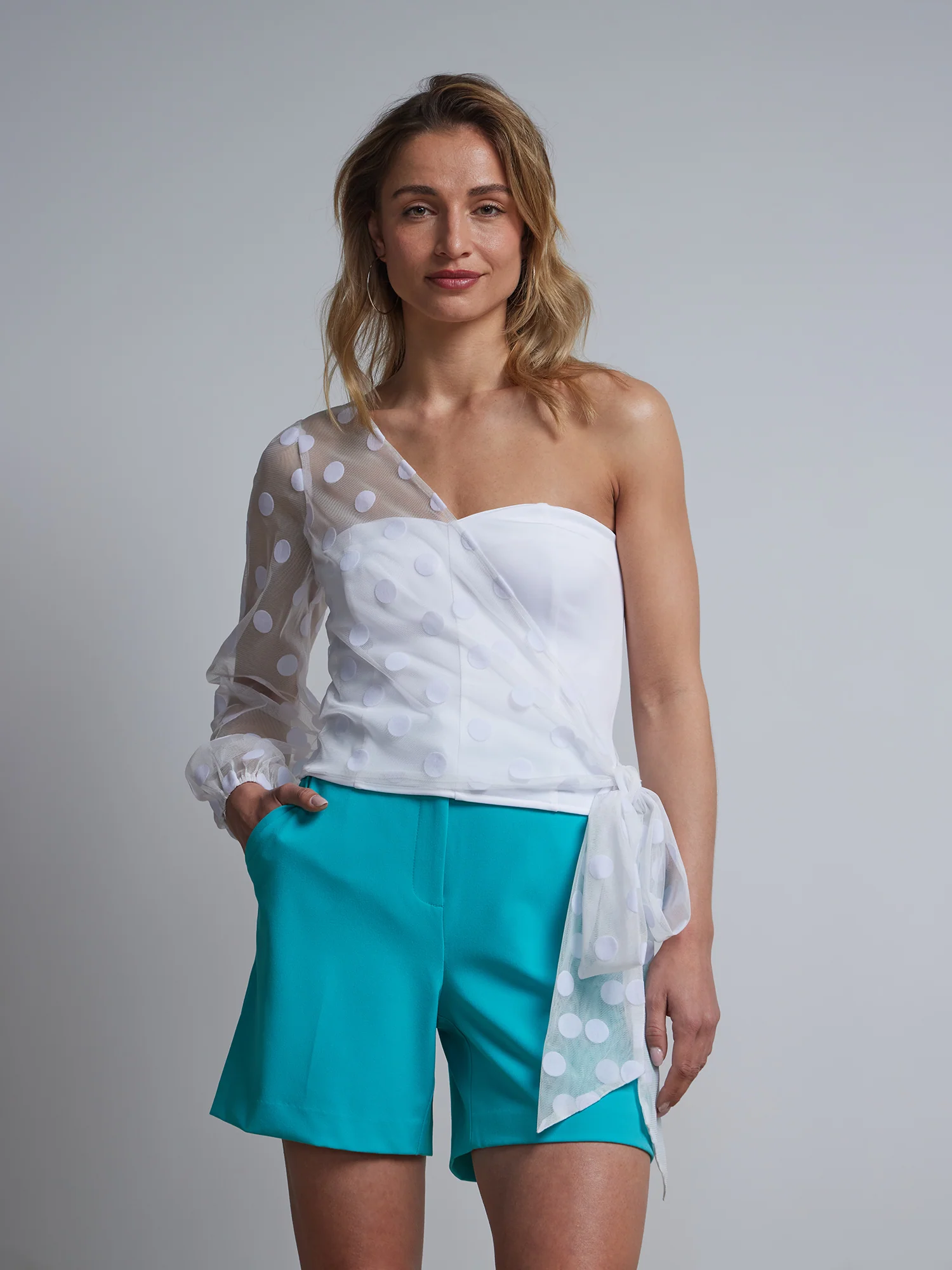 One-Shoulder Clip Dot Top