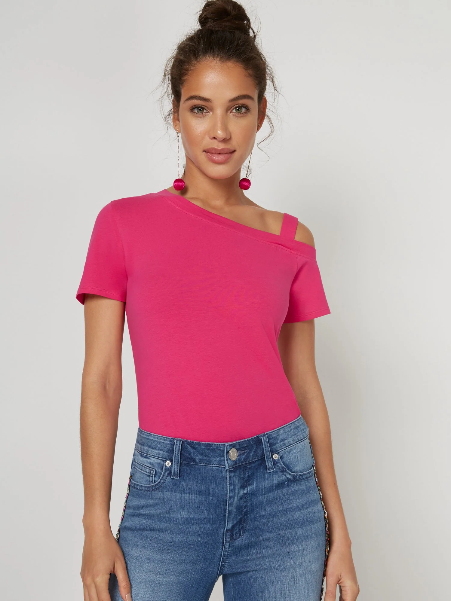 One-Shoulder Cutout City Tee - Image 11