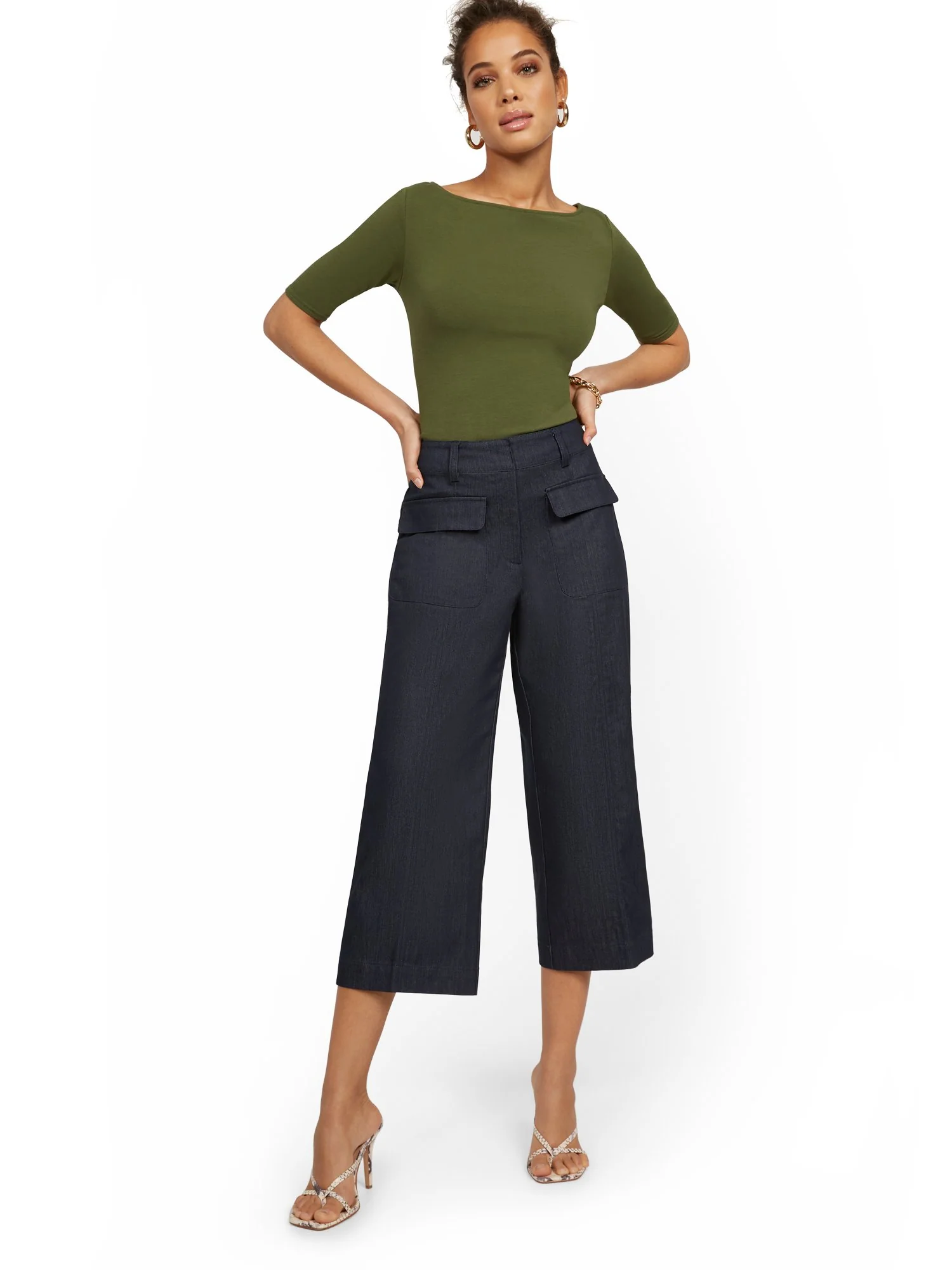 Patch Pocket Wide-Leg Capri Pant - Image 4