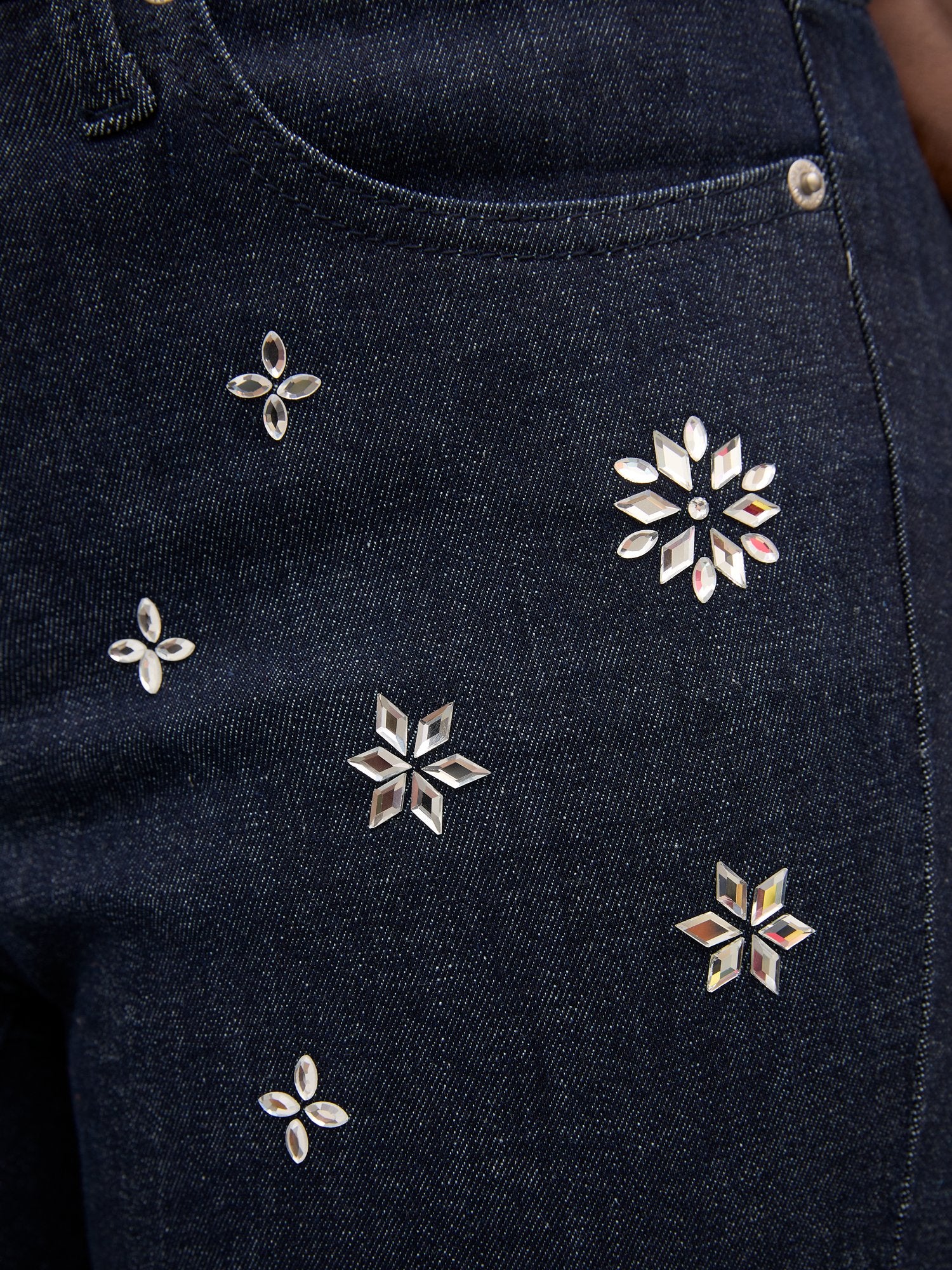 Perfect Fit High-Waisted Rhinestone-Embellished Super-Skinny Jeans - Dark Wash - Image 4