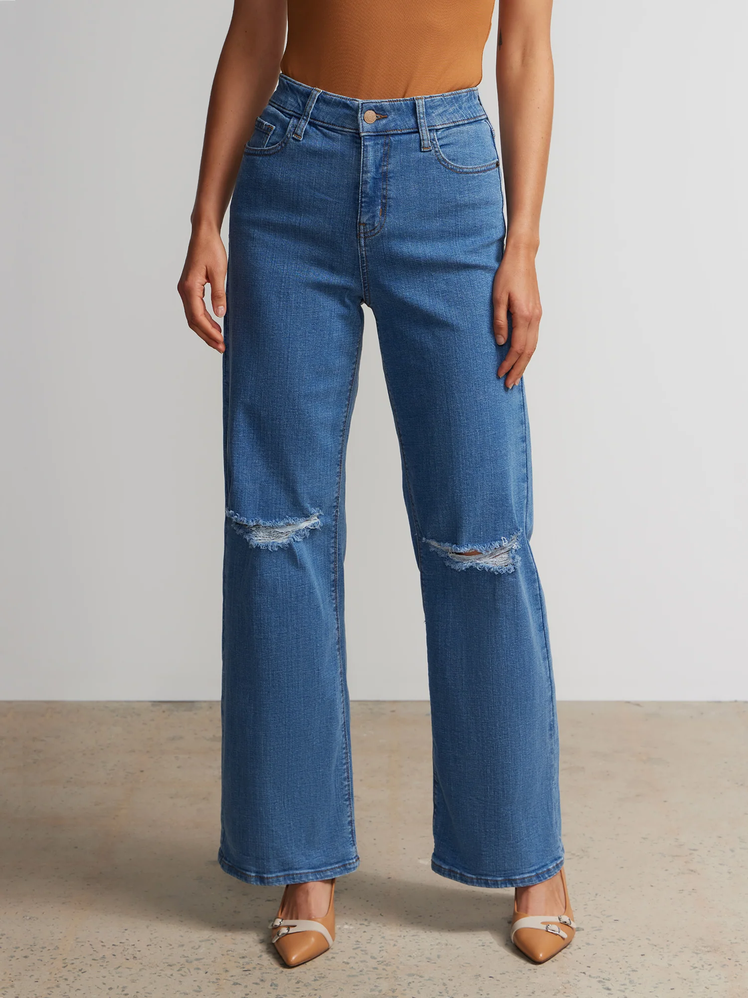 Petite Essential High Rise Wide Leg Jeans