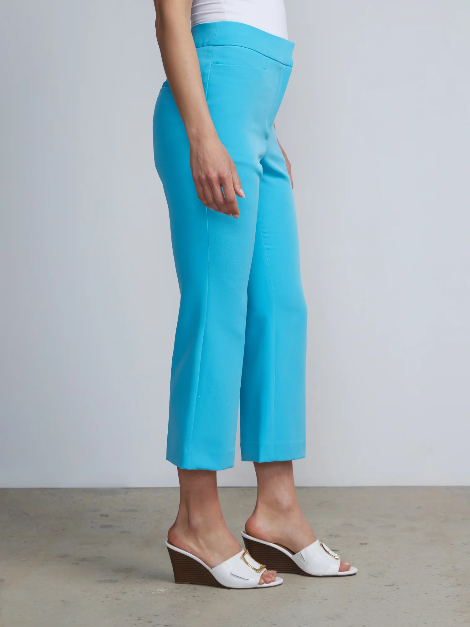 Petite High-Waisted Straight-Leg Kick Crop Pant - Image 9