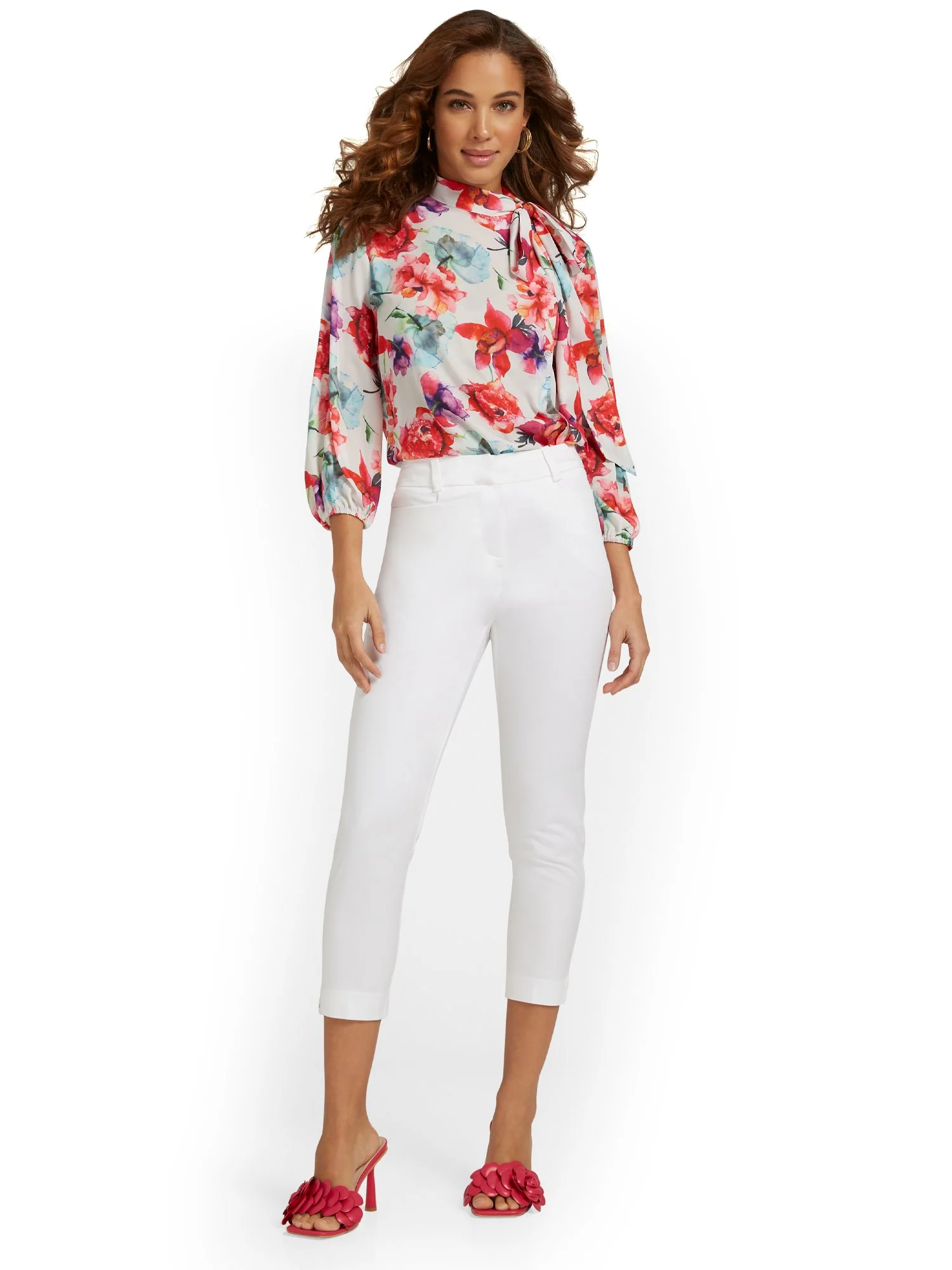 Petite High-Waisted White Capri Pant - Image 4