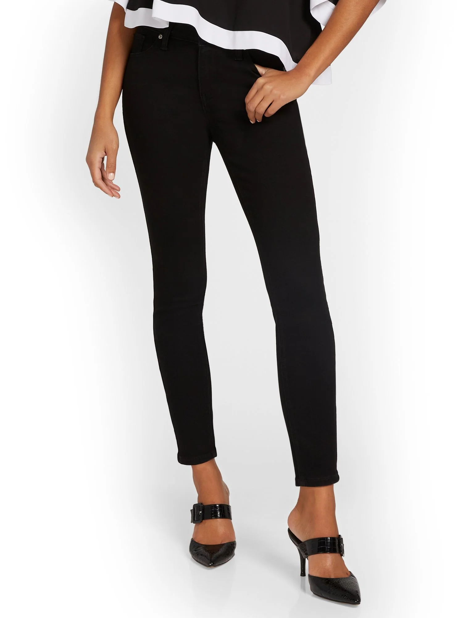 Petite Lexi Mid-Rise Super-Skinny Ankle Jeans - Black - Image 2