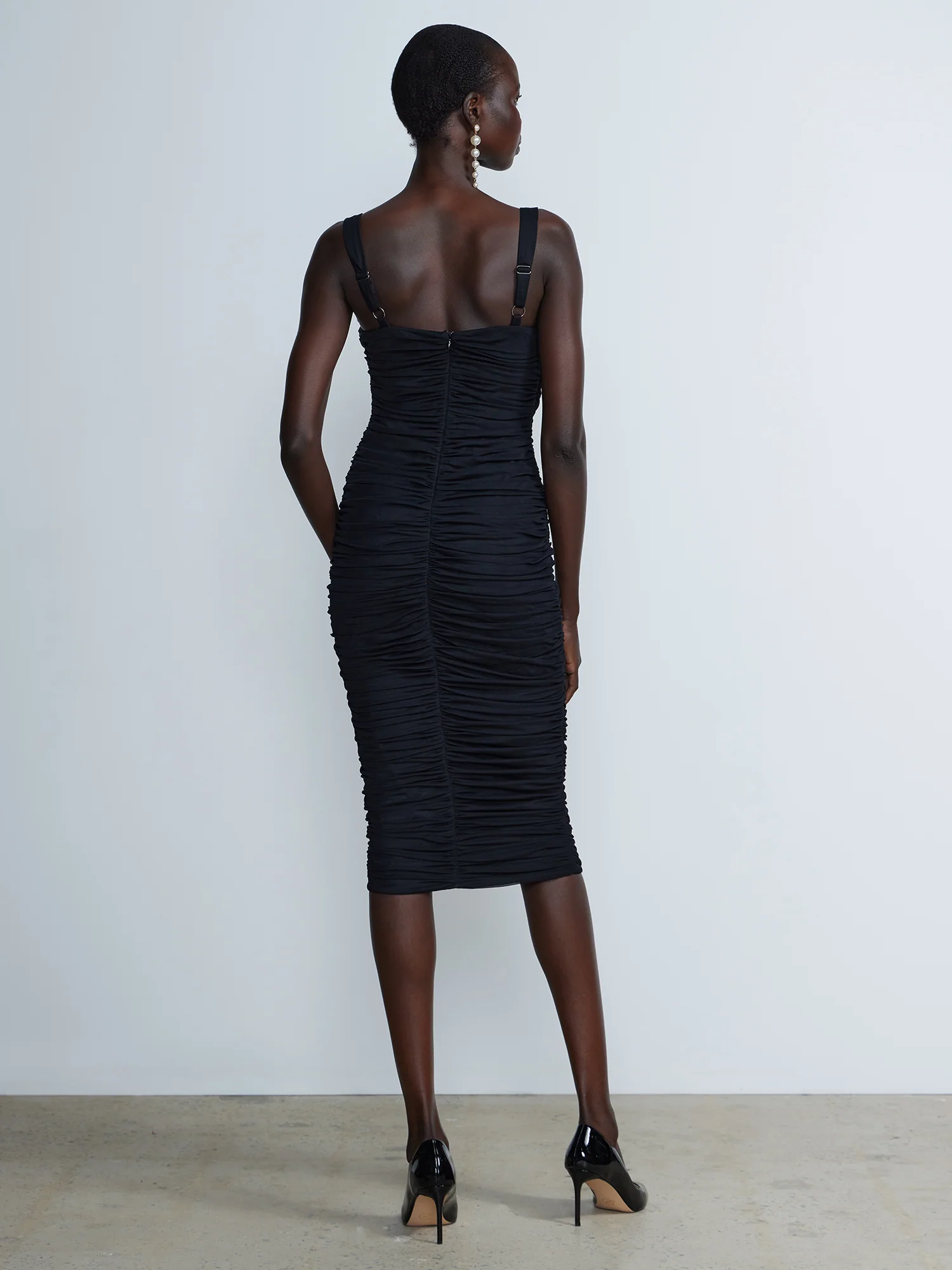 Sleeveless Ruched Bodycon Dress - Image 3