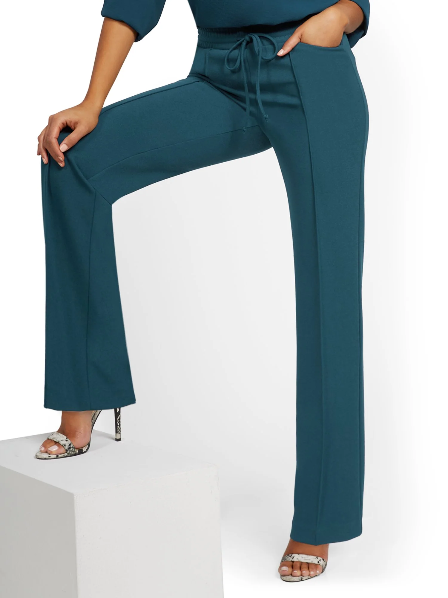 Petite Wide-Leg Pant - Image 9