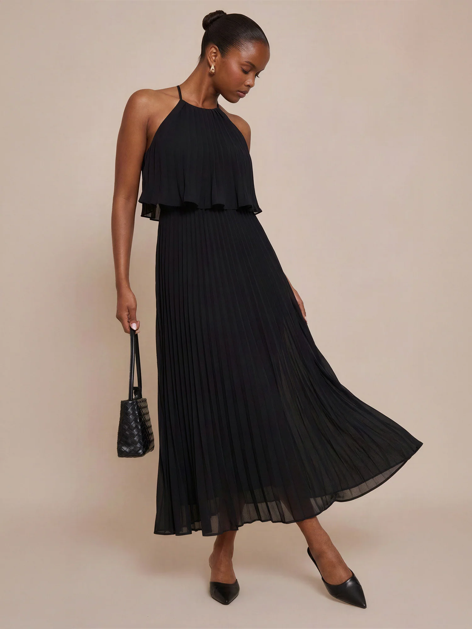 Sleeveless Pleated Halter Midi Dress