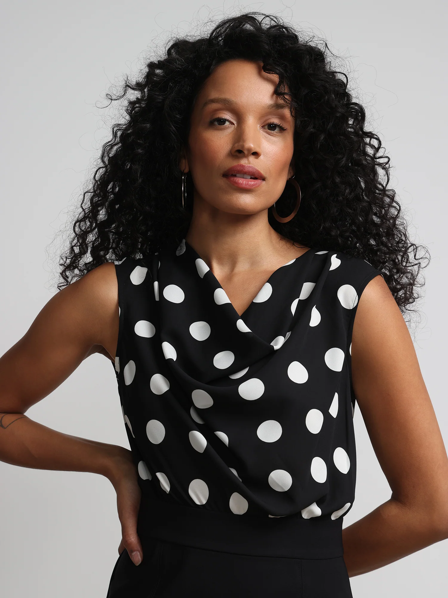 Polka-Dot Print V-Neck Sheath Dress - Fit To Flatter - Image 4