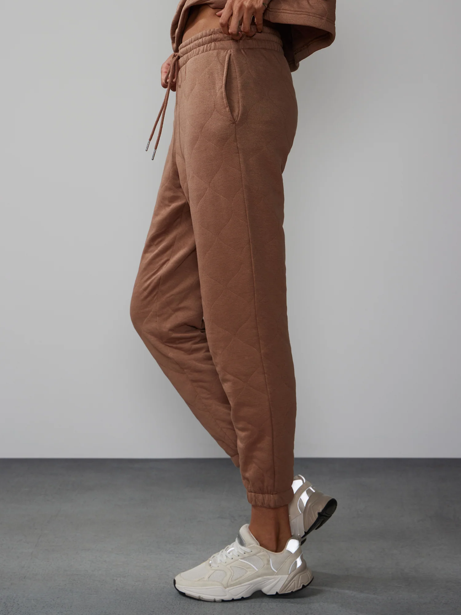 Quilted Drawstring Waist Sweatpants - Image 2