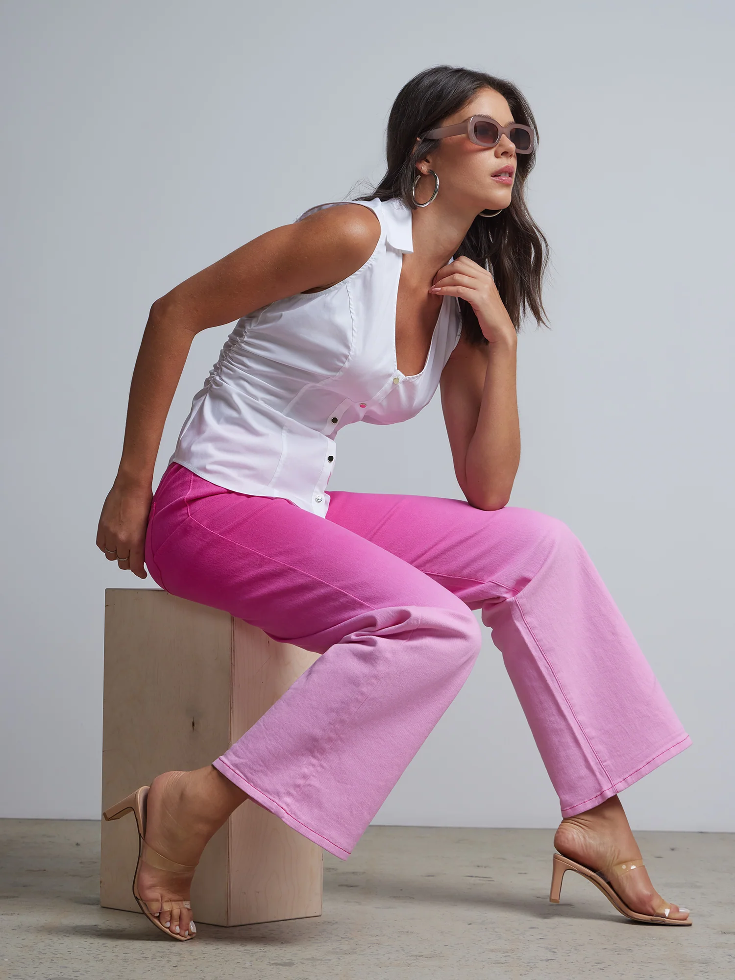 Ruched Sleeveless Button-Front Top - Image 4