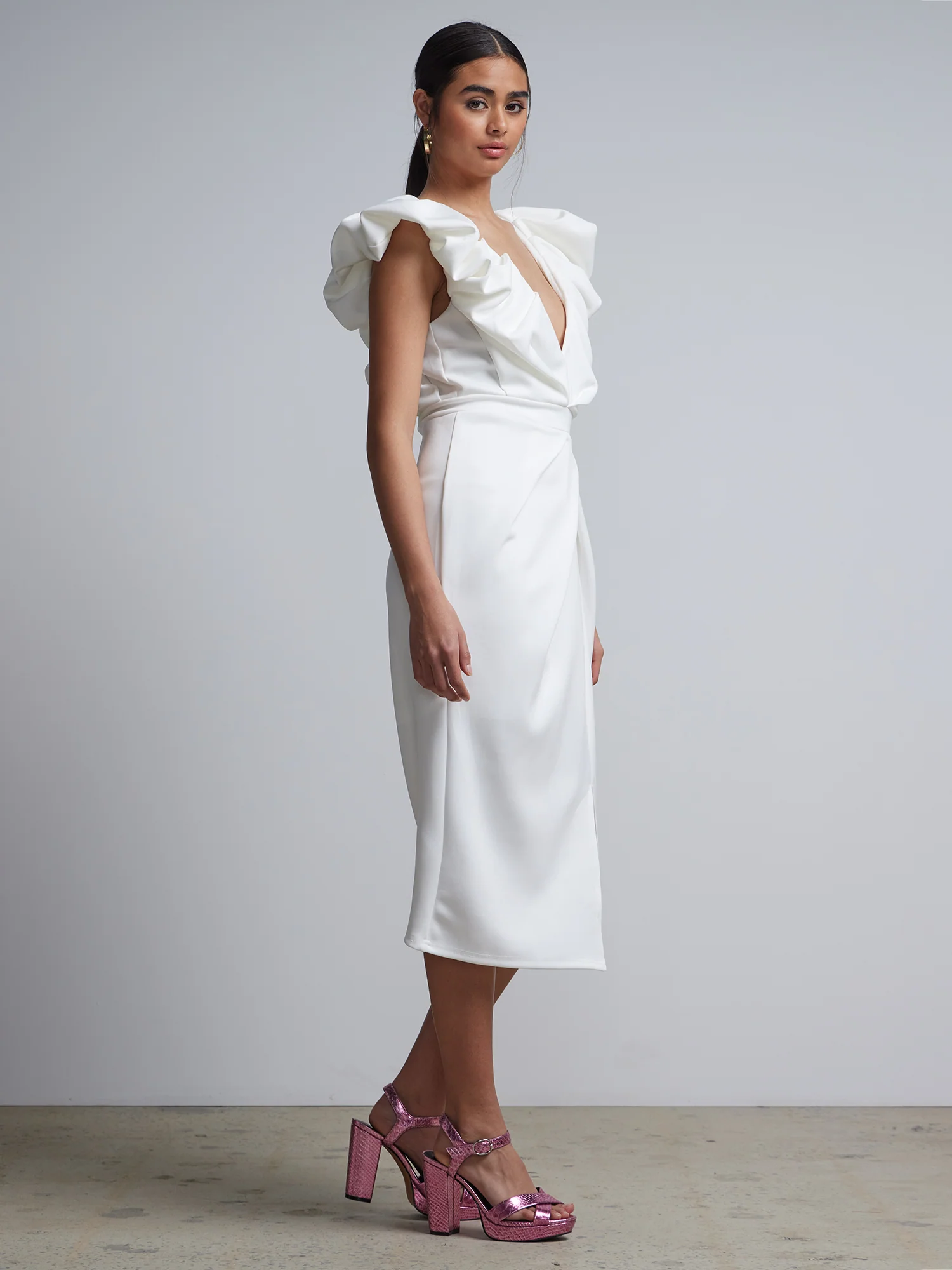 Ruffle V-Neck Sheath Dress - Image 2