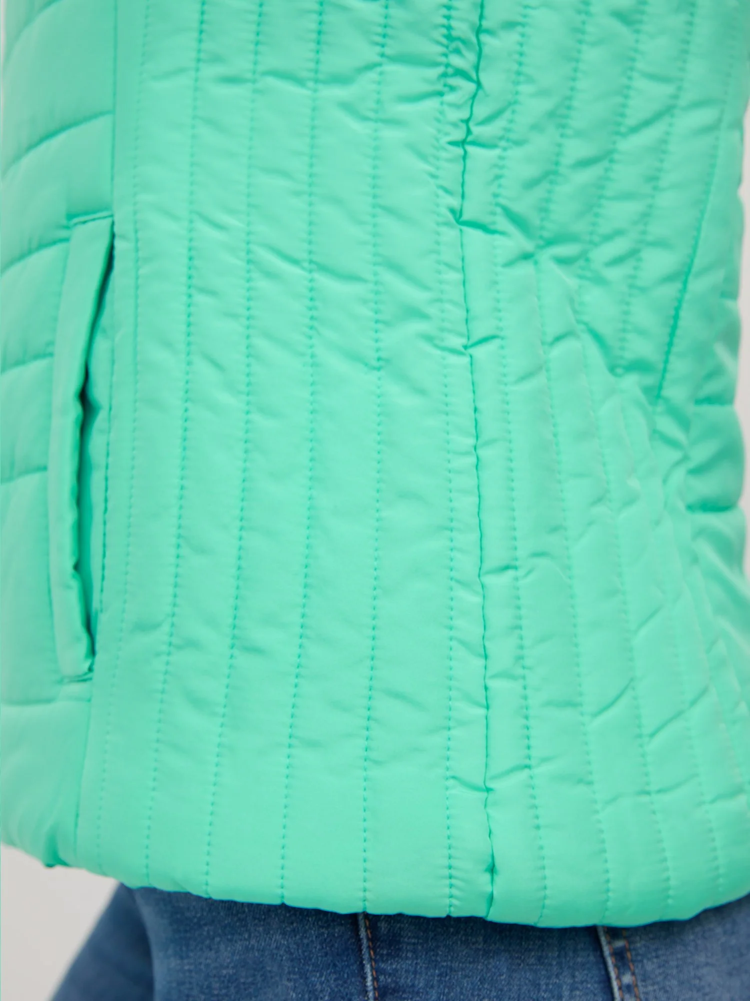 Seamed Zip-Up Puffer Vest - Image 16