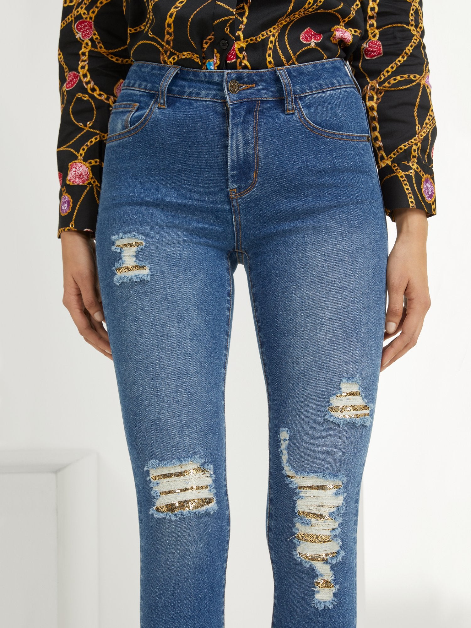 Sequin-Detail Super-Skinny Ankle Jeans - Image 4