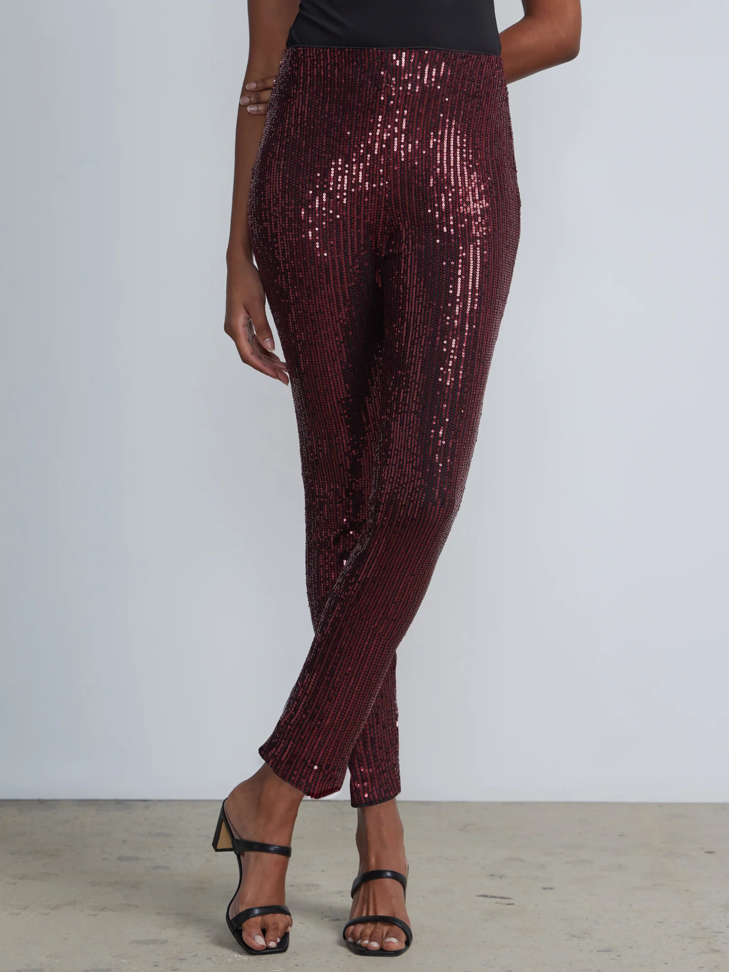 Sequin High-Waisted Ankle Legging - Image 11