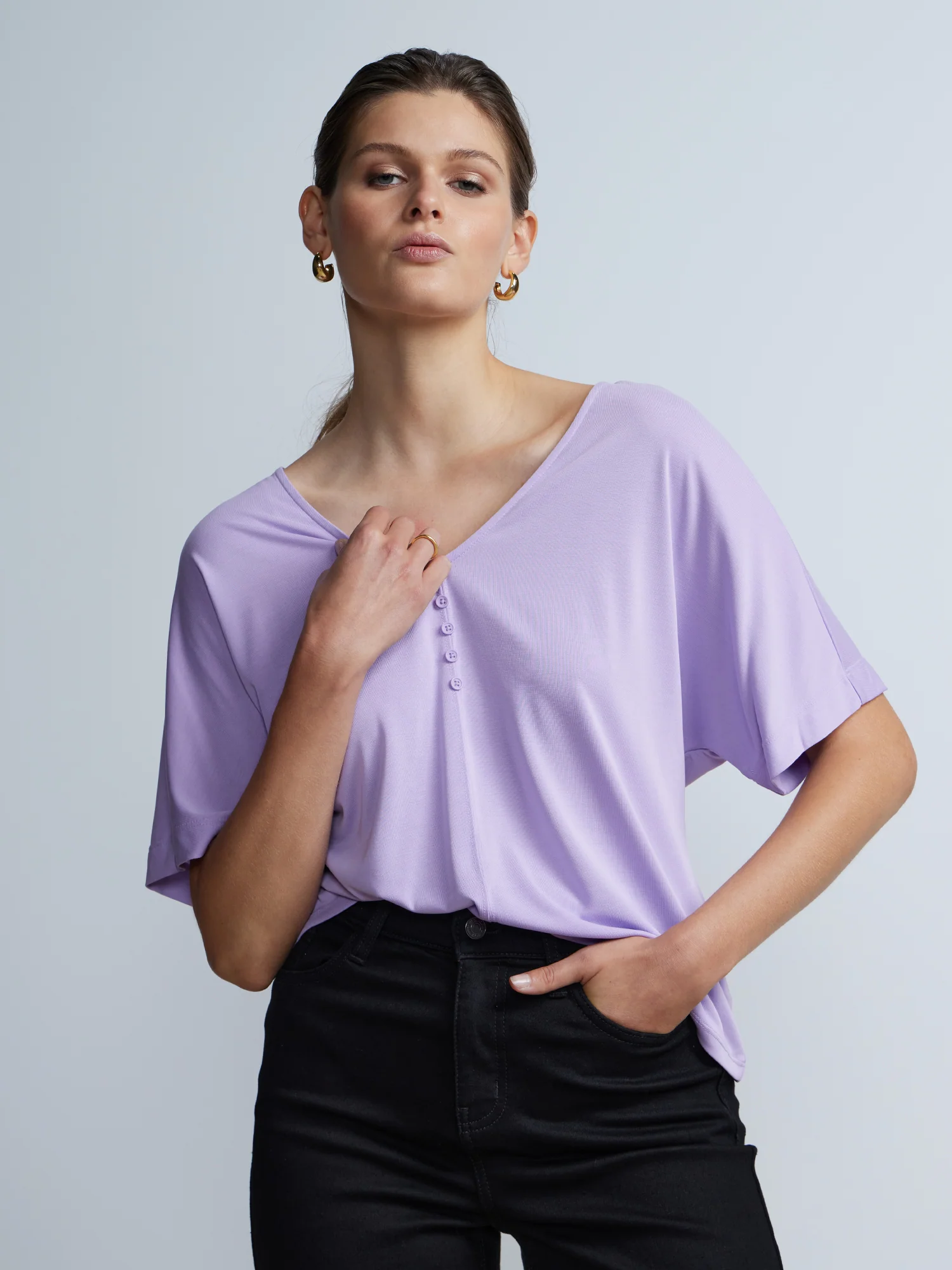 Short Sleeve V-Neck Top - Image 5