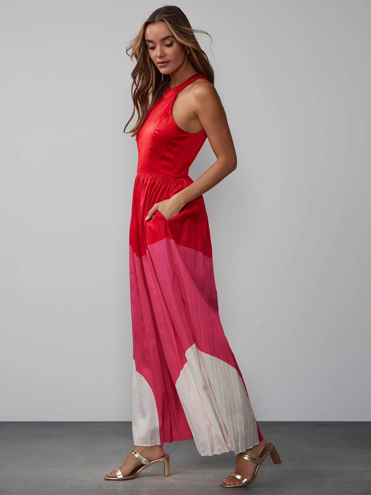 Sleeveless Pleated Colorblock Jumpsuit - Image 2
