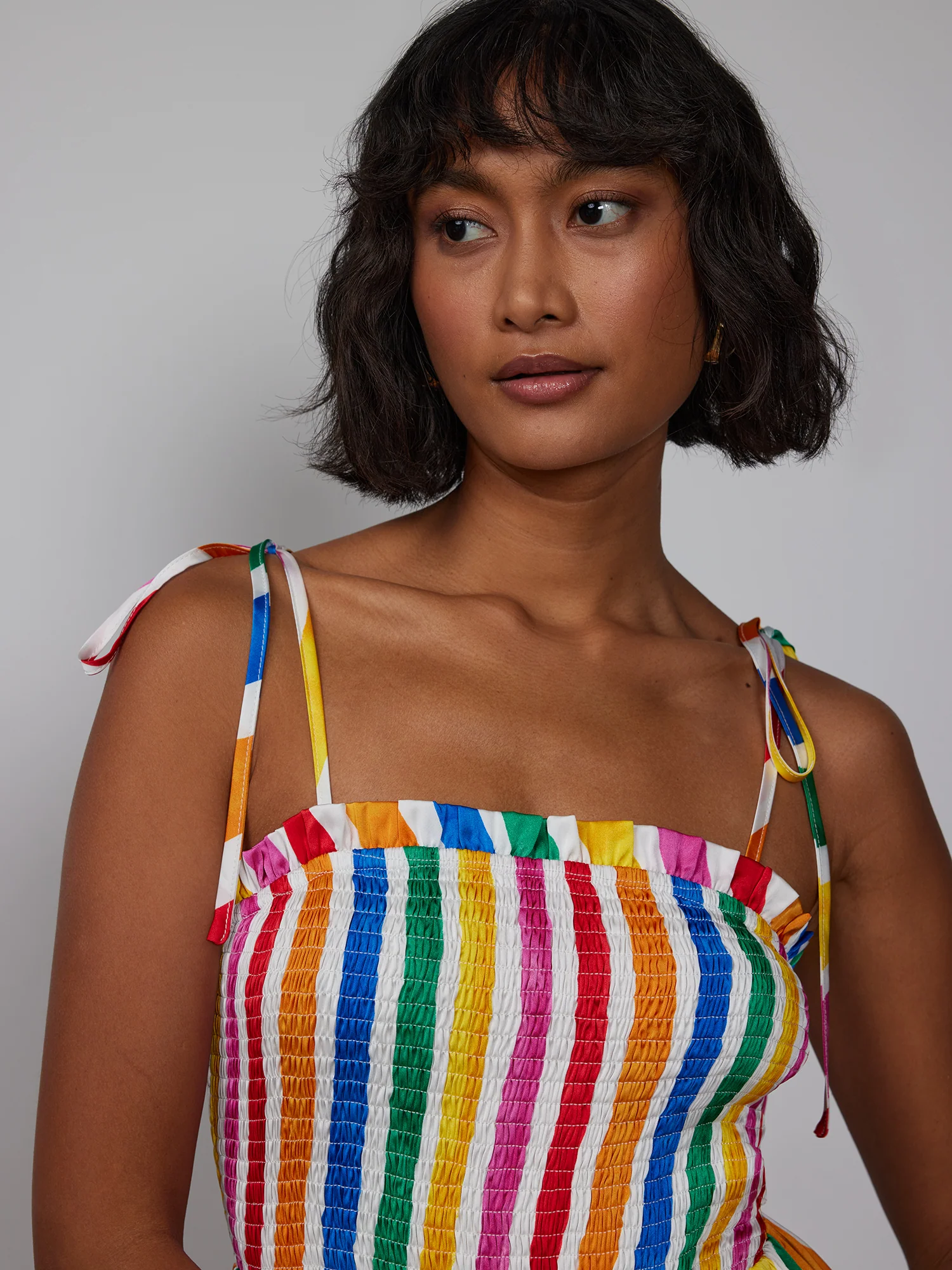 Sleeveless Wave Smocked Maxi Dress - Image 4