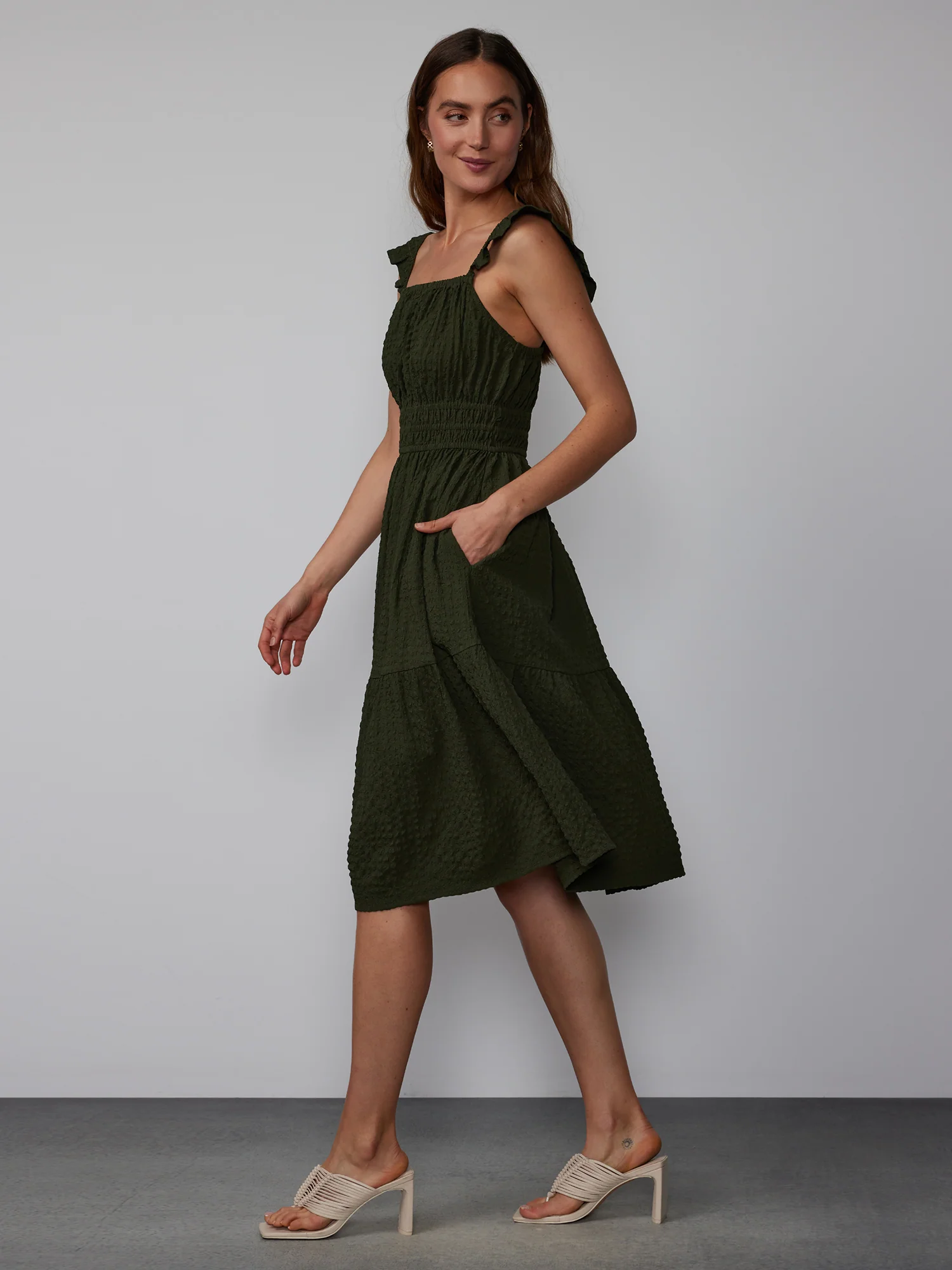 Sleeveless Ruffle Texture Midi Dress - Image 2