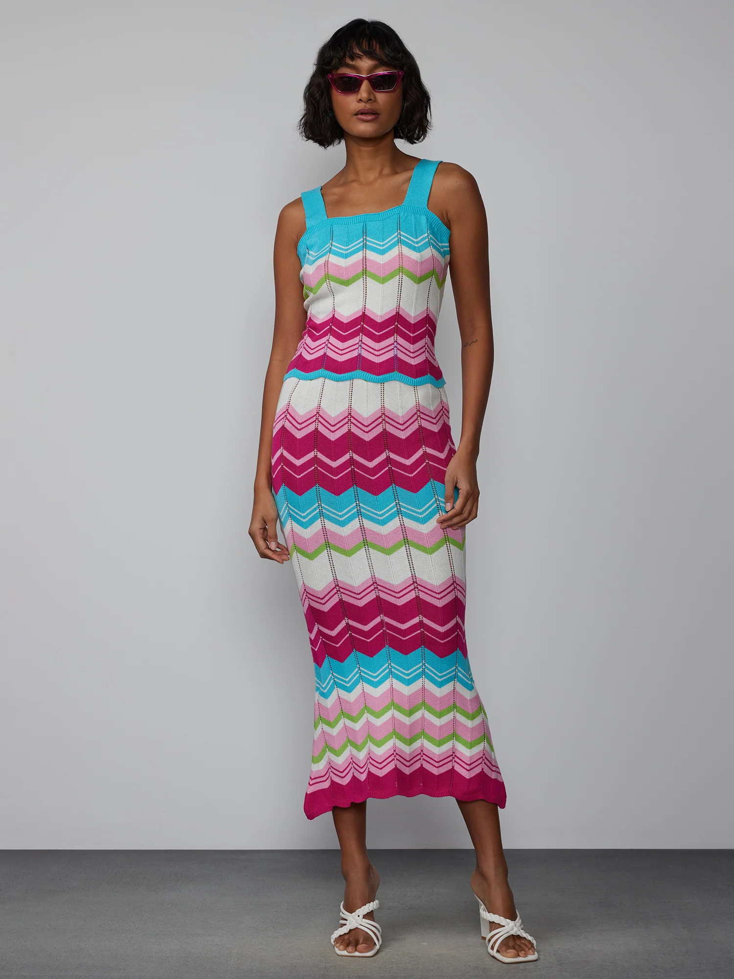 Sleeveless Square Neck Chevron Sweater Tank Top - Image 5