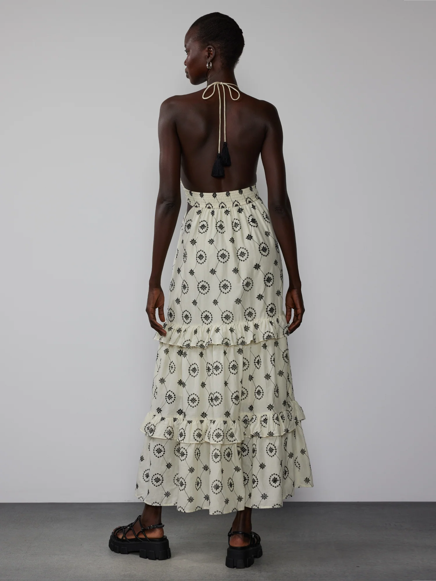 Sweetheart Neck Medallion Print Ruffle Trim Dress - Image 3