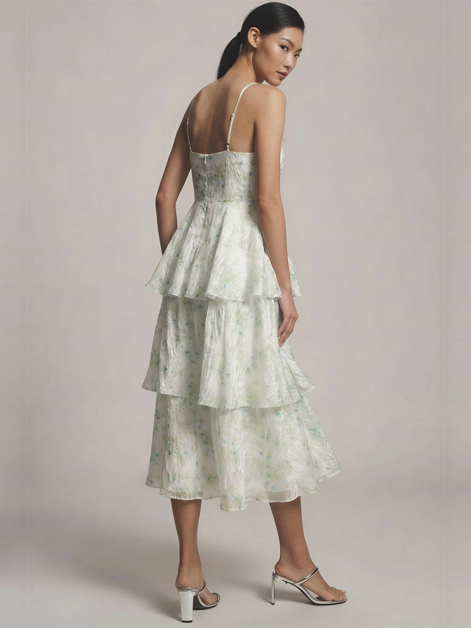 V Neck Floral Tiered Midi Dress - Image 3