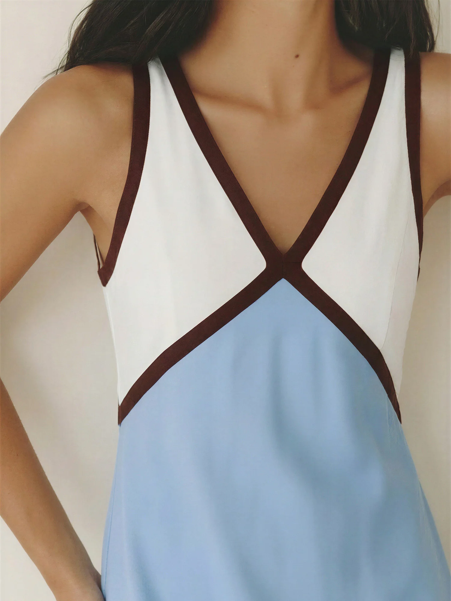 V Neck Two Tone Colorblock Mini Shift Dress - Image 3