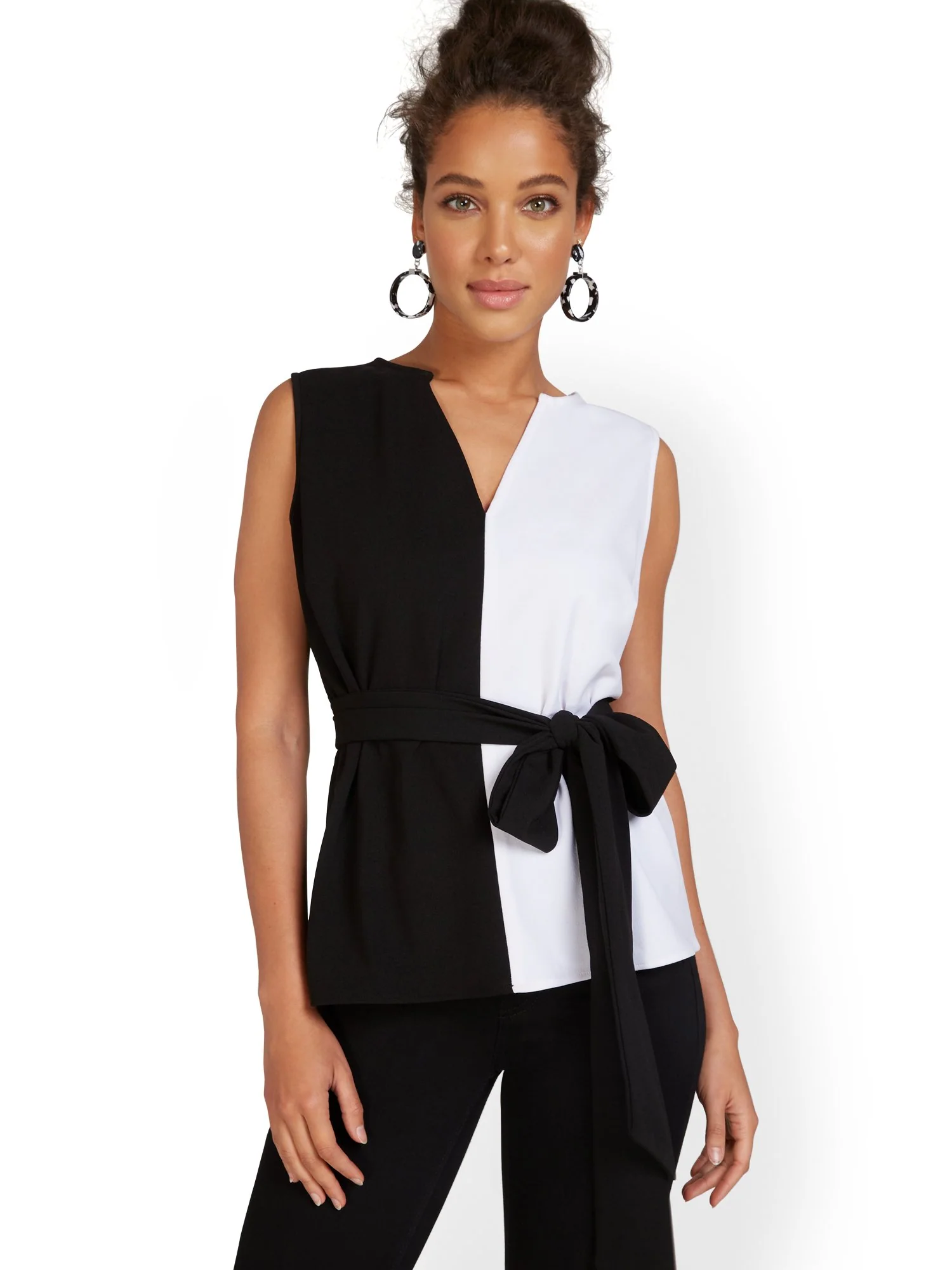 Sleeveless Colorblock Tie-Waist Top - Image 2