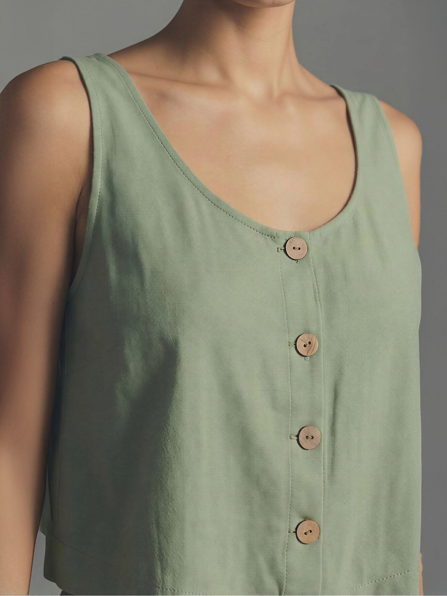 Sleeveless Linen Button Front Tank - Image 3