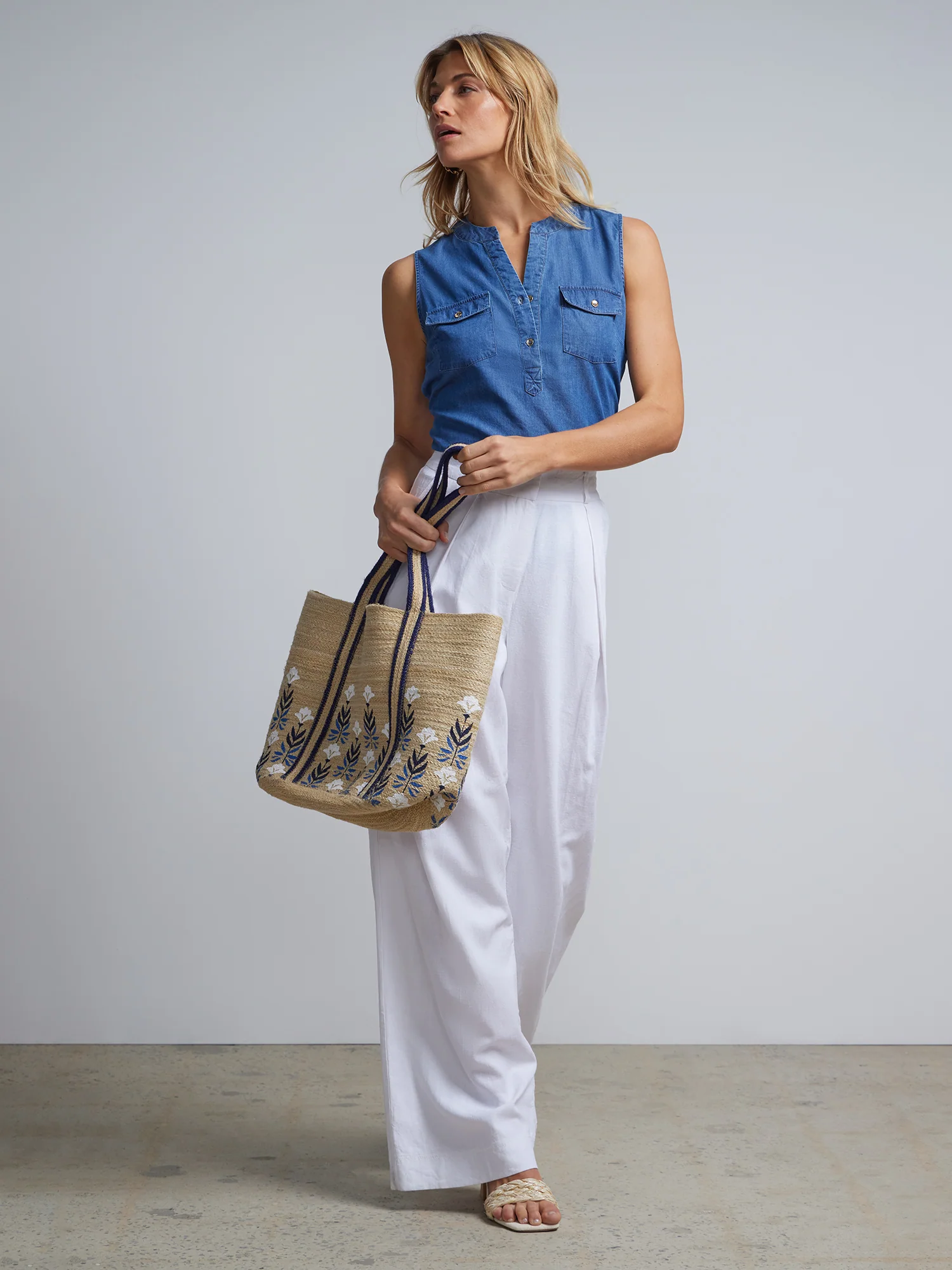 Sleeveless Patch-Pocket Blouse - Image 4