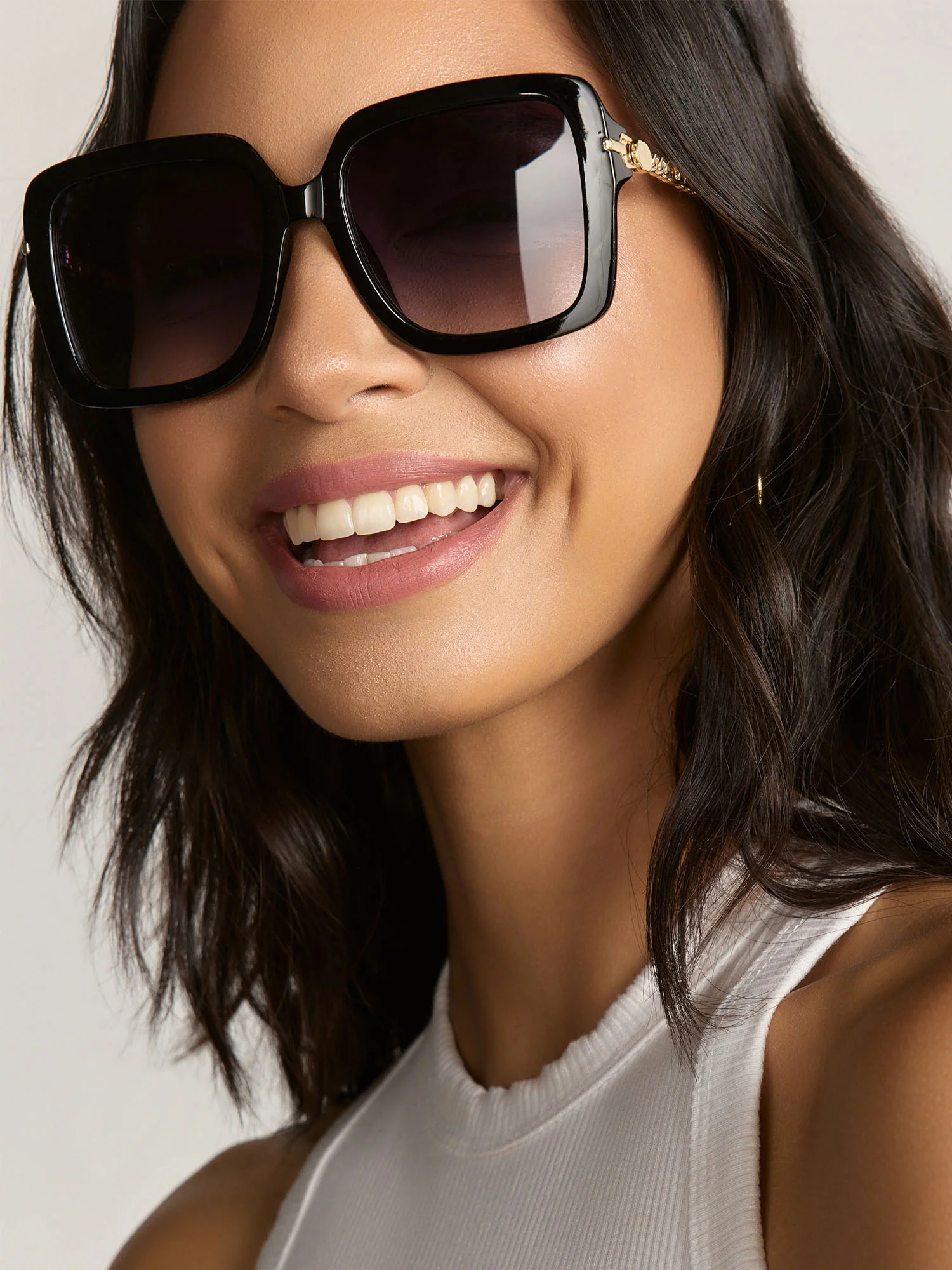 Square Chain Detail Sunglasses