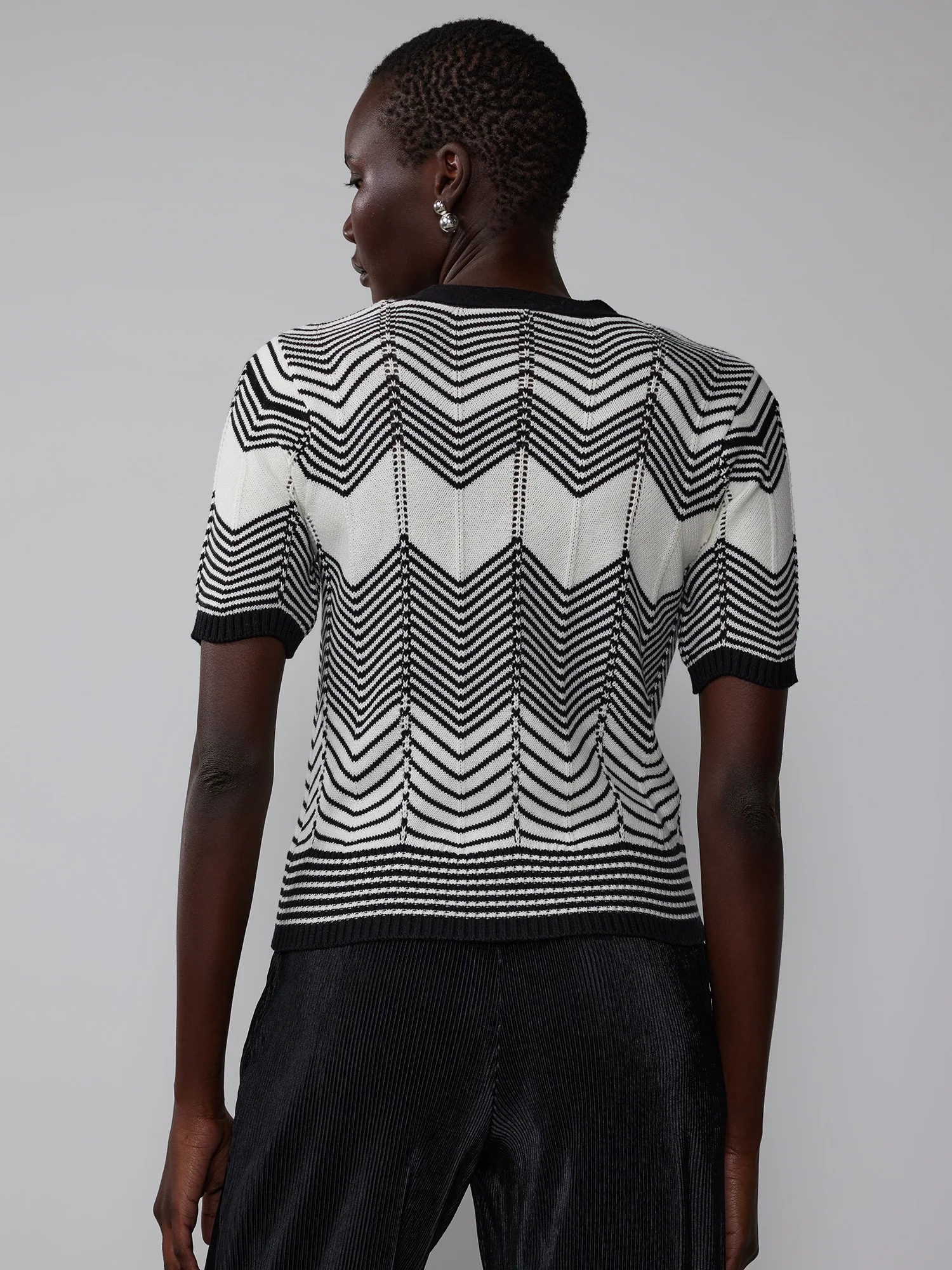 Chevron Front Button Cardigan - Image 9