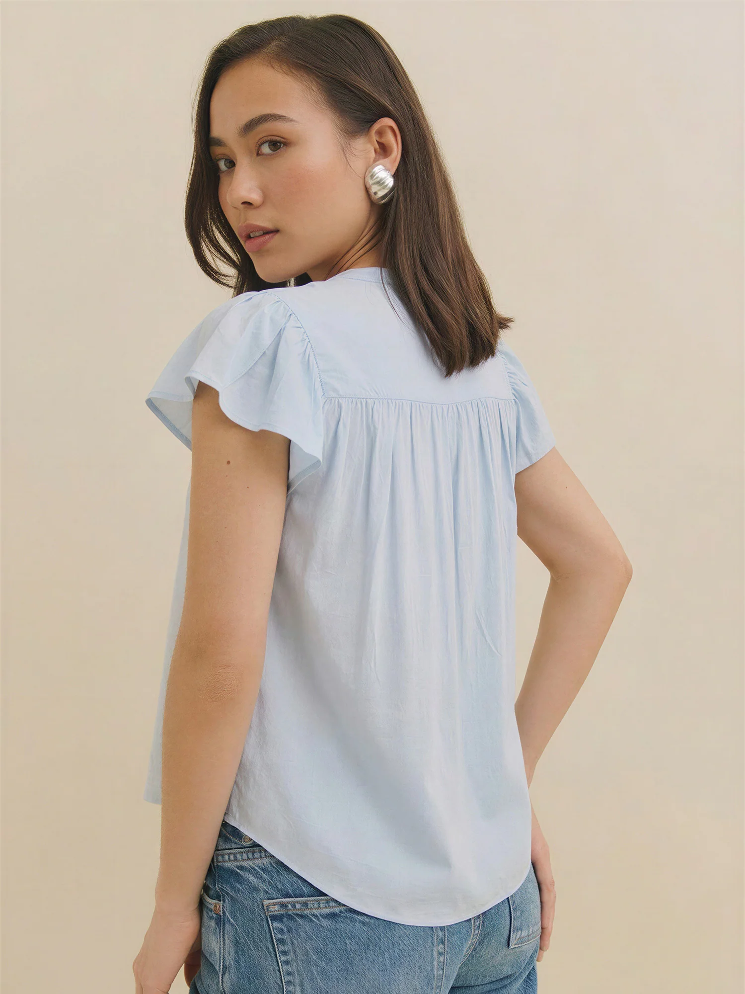 SS FLUTTER SLEEVE RUCHED BUTTON DOWN SHIRT - Image 3