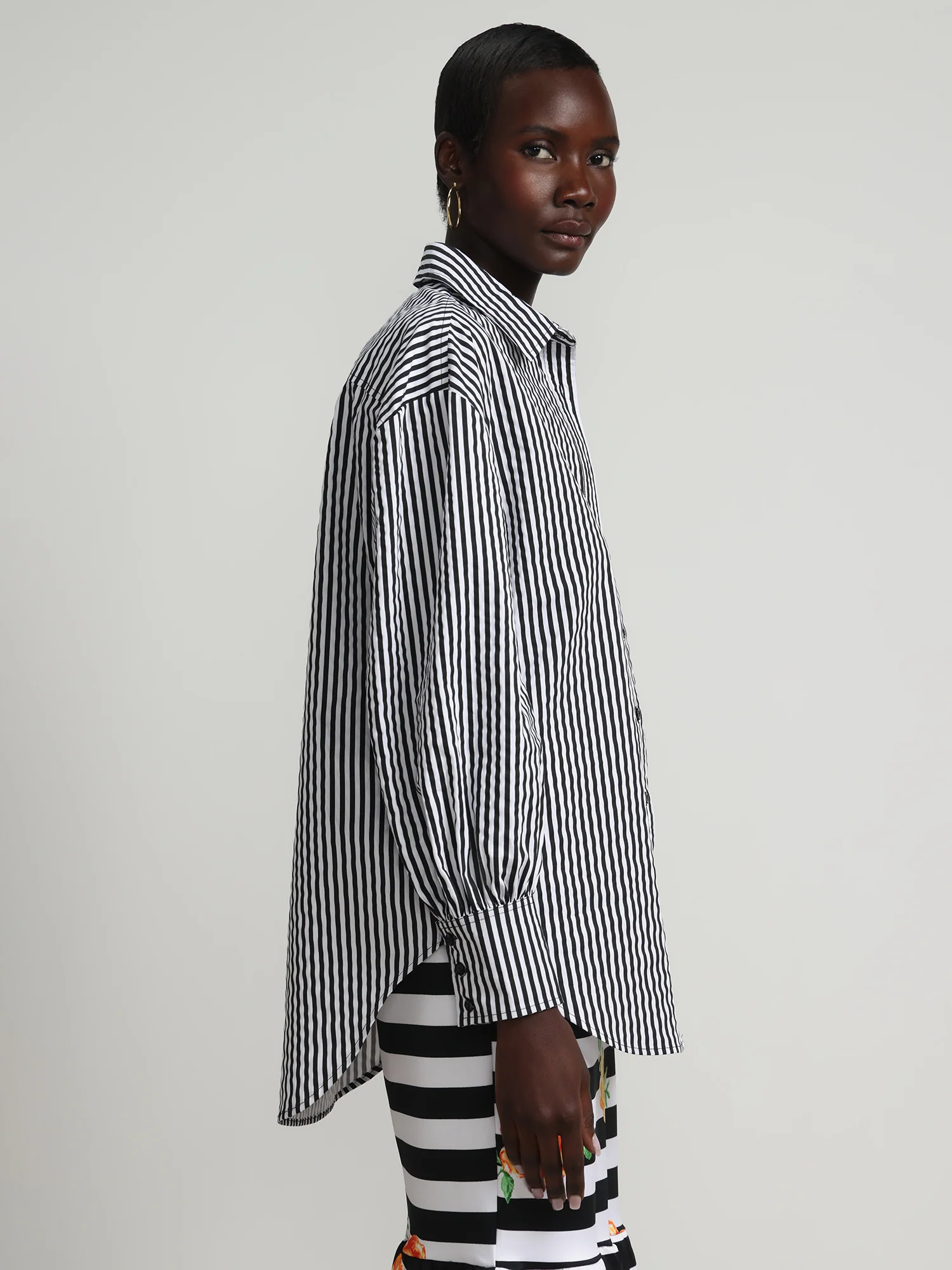 Striped Balloon-Sleeve Oversized Boyfriend Poplin Shirt - Image 7