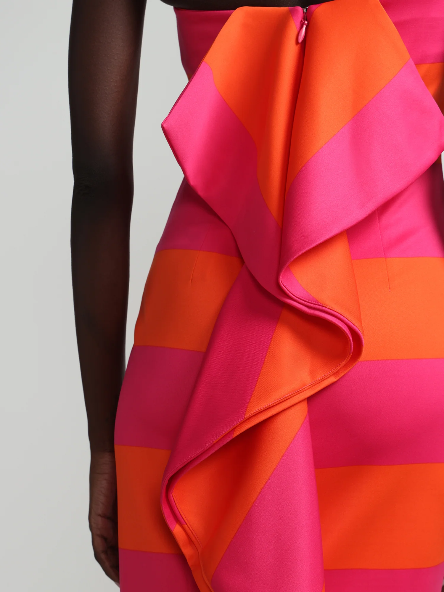 Striped Bow-Back Strapless Dress - Image 4