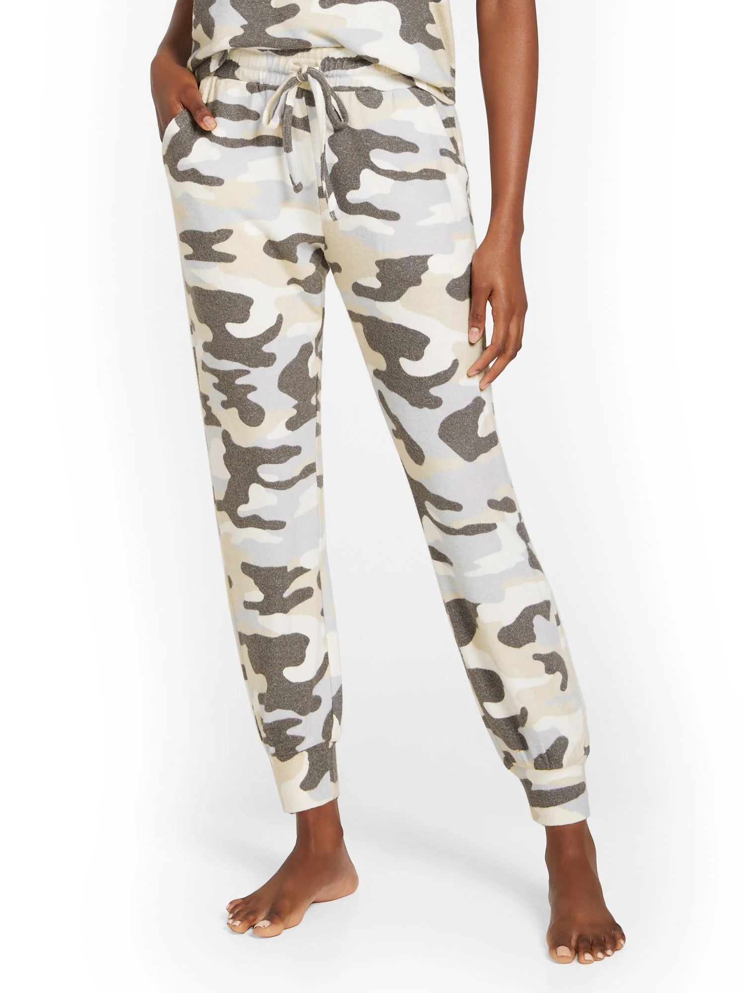Super-Soft Knit Jogger Pant - Camo-Print - Image 6