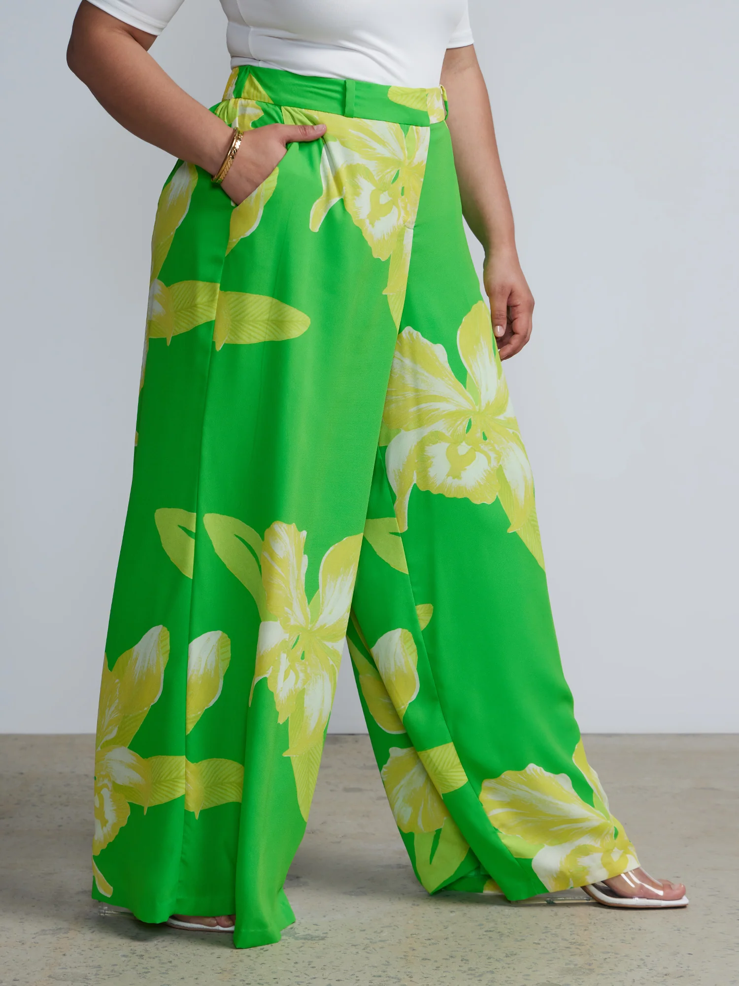 Super Wide High Rise Floral Palazzo Pants - Image 2