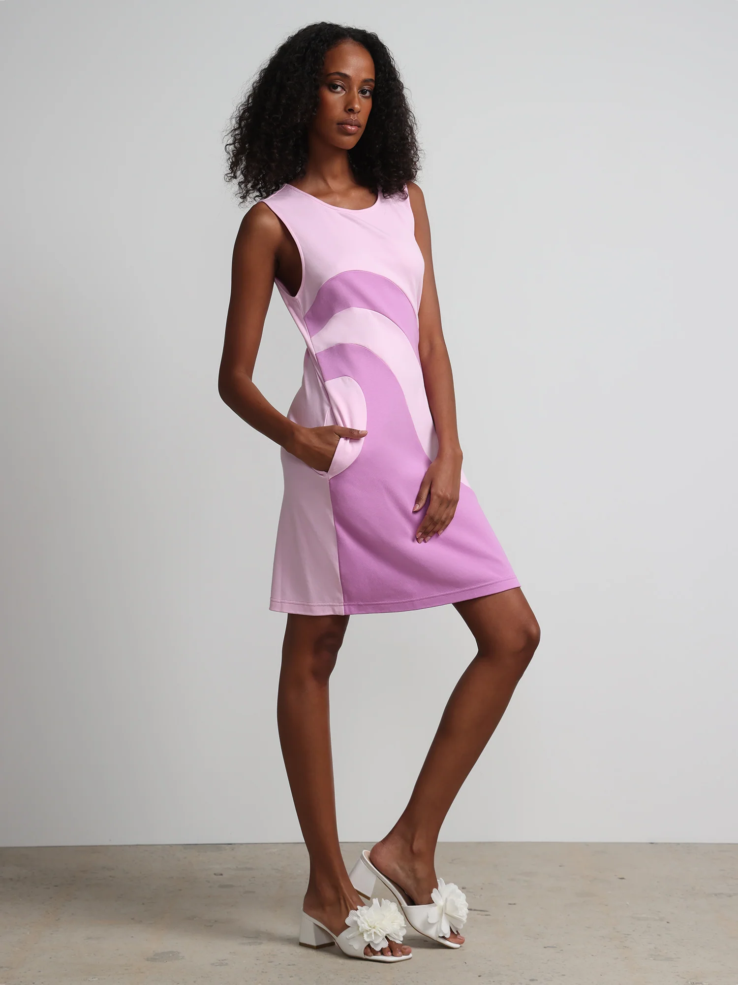 Swirl-Print Shift Dress - City Knits - Image 7