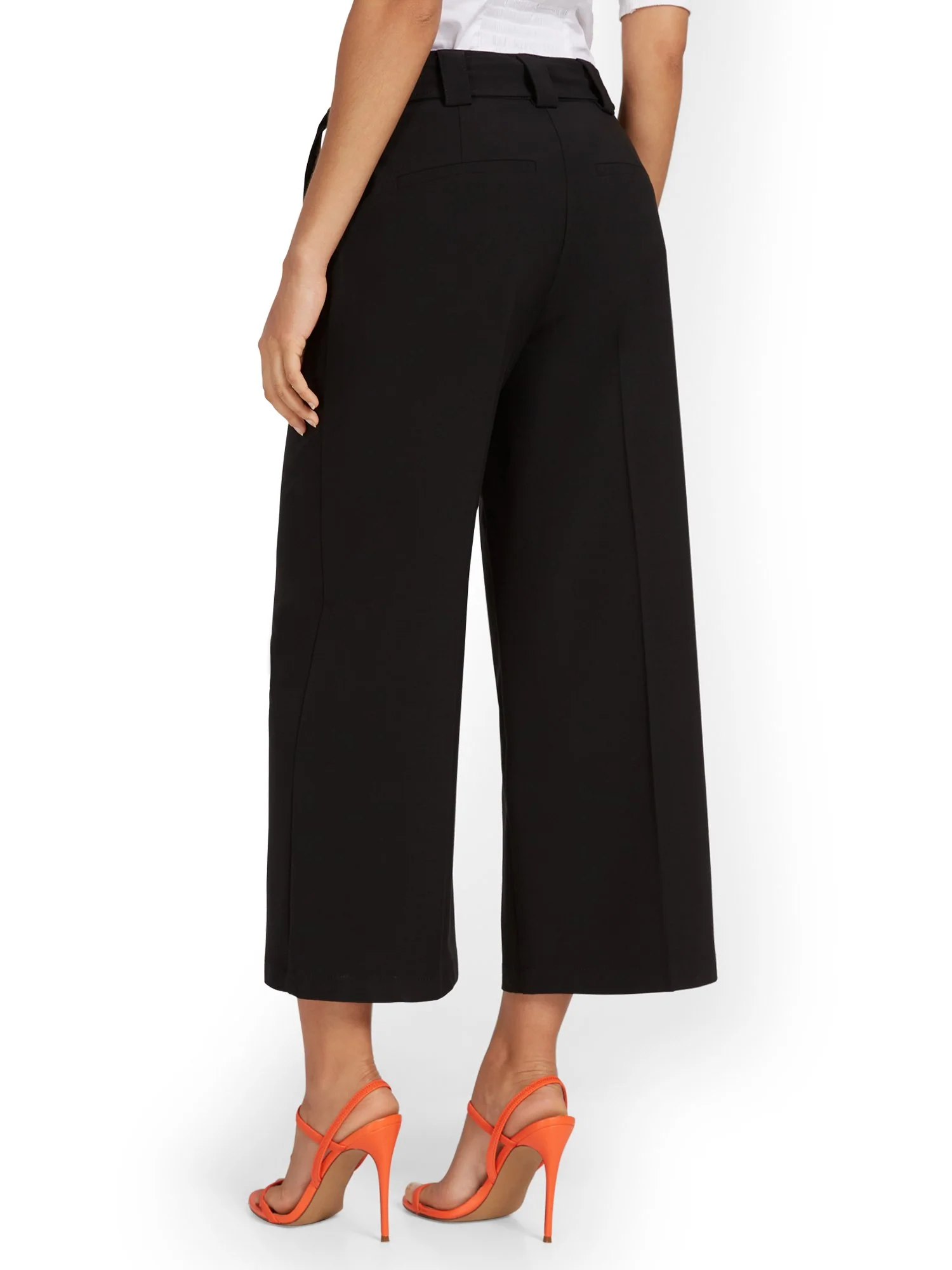 Tie-Waist Wide-Leg Capri Pant - Image 3